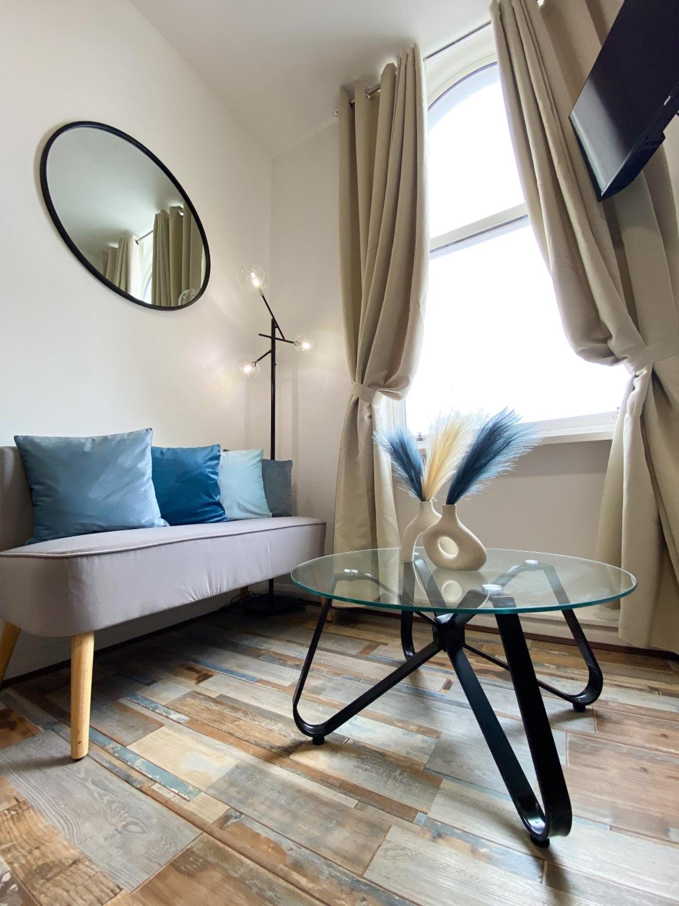 Modern studios Malvern Road