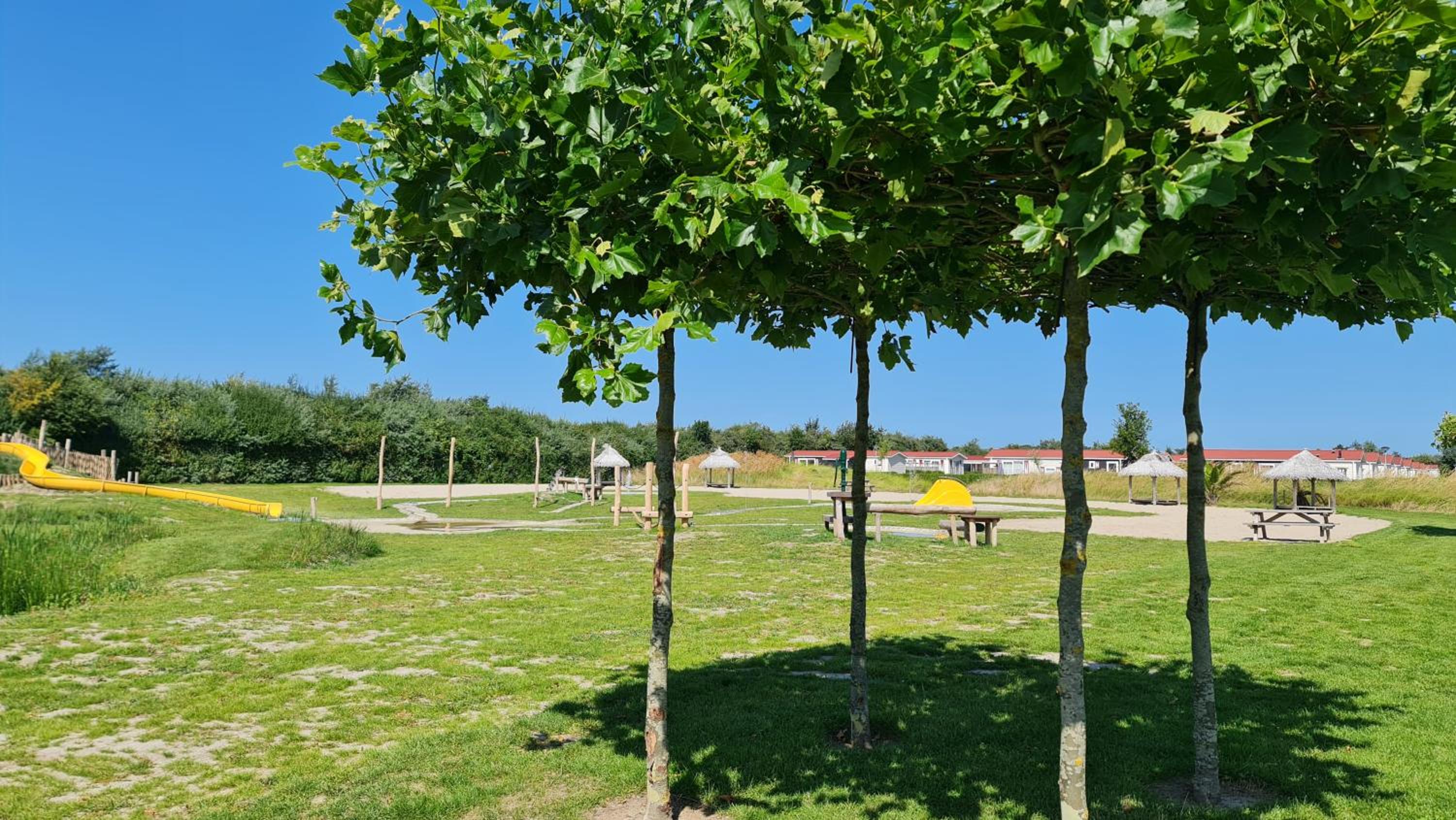 Chalet Veere - eingezäunter Garten, hundefreundlich & ruhig in Zeeland