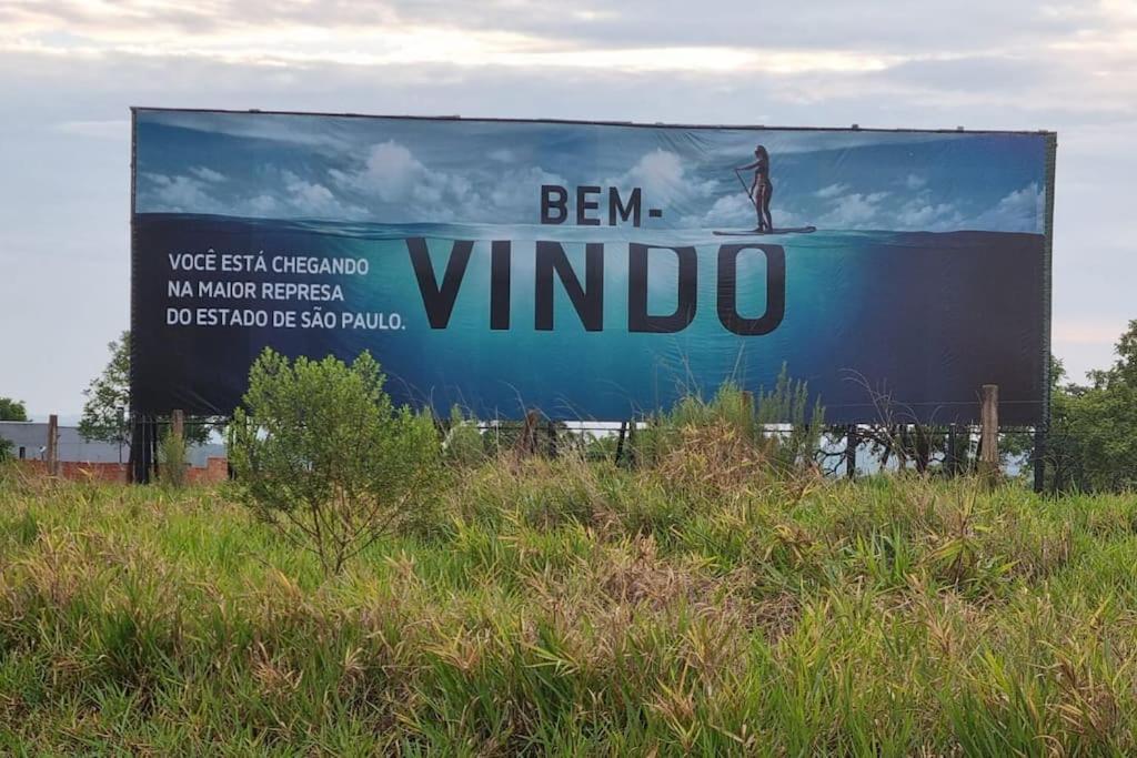 Riviera de Santa Cristina III, piscina e represa, tijolinho vermelho