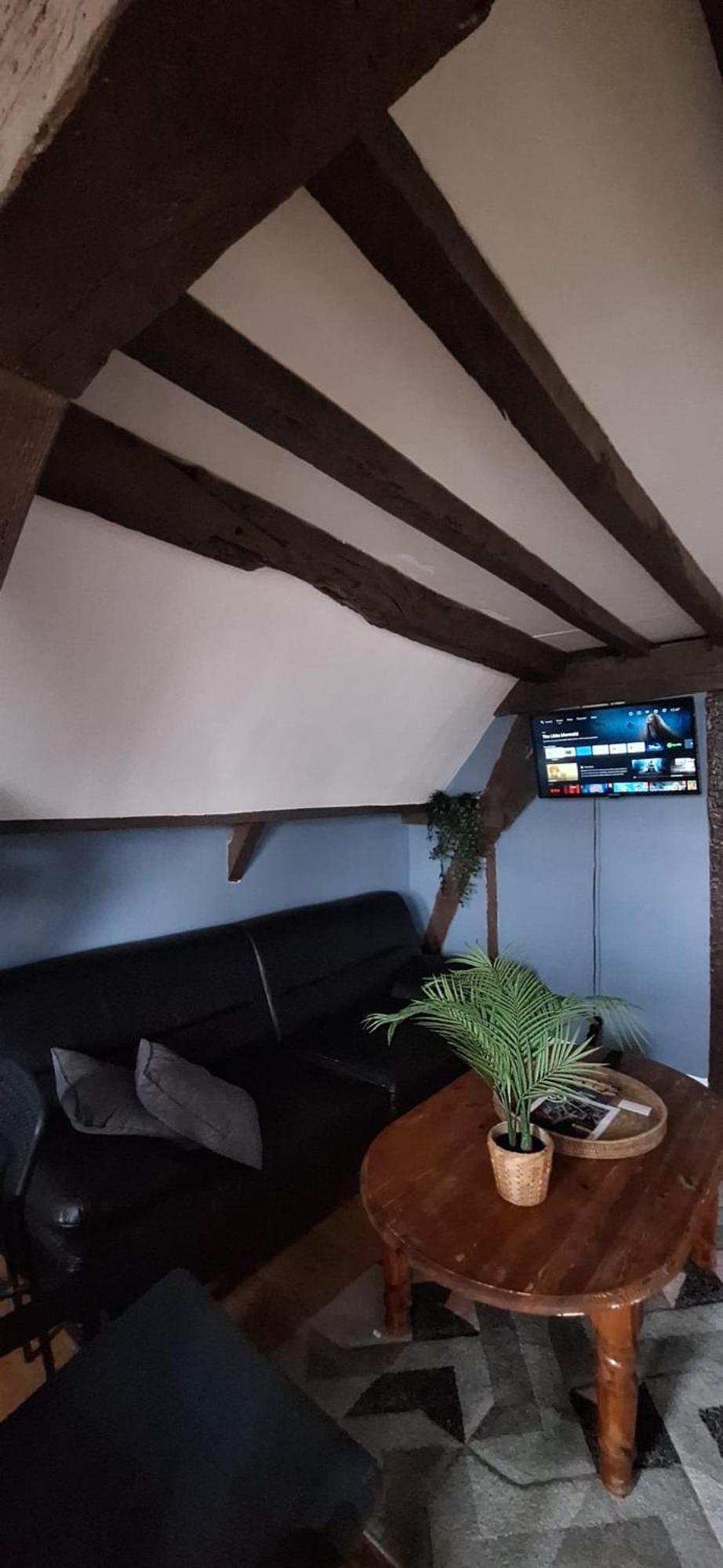 The 16th Century Duplex in The City Center