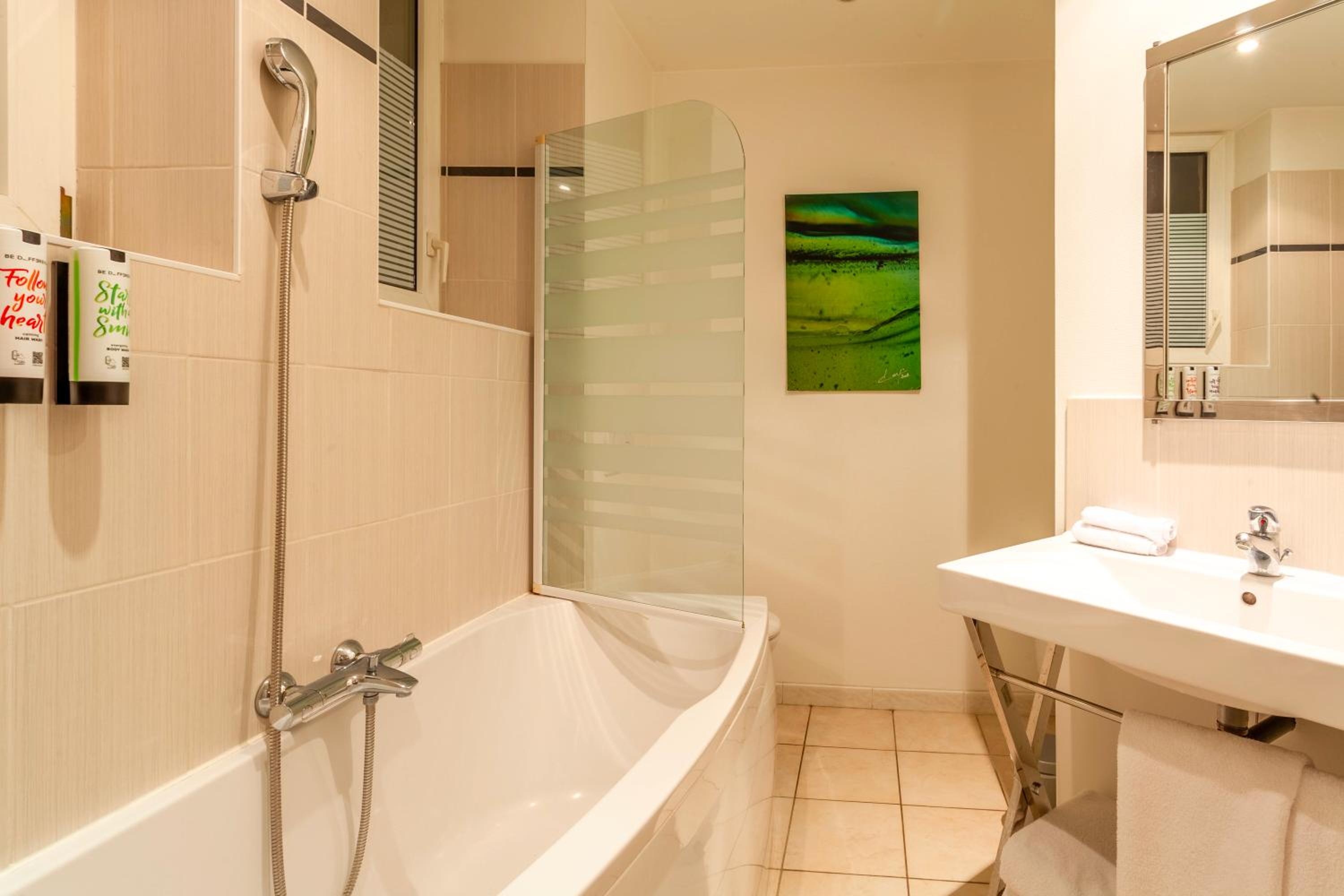 Providence Hotel en Vittel — bathroom