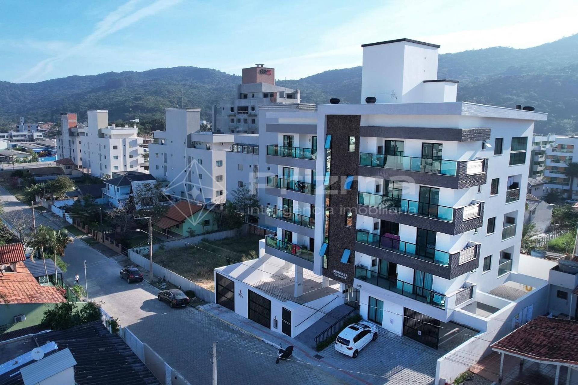 Monserrate 103 - Apartamento na praia de Bombas - Finamente mobiliado e decorado
