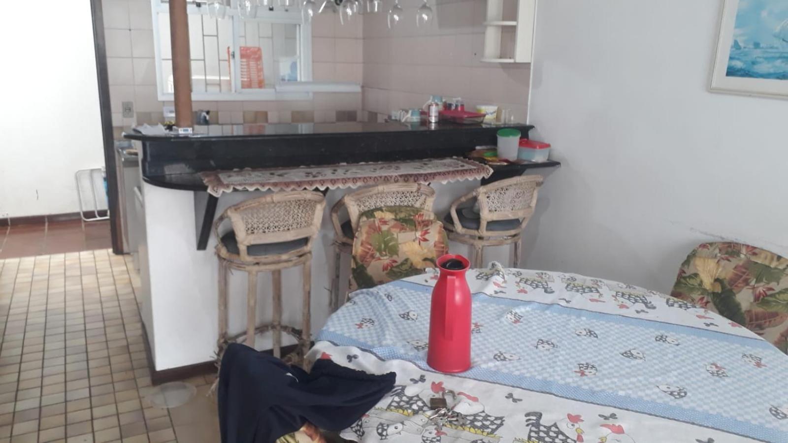 Quartos em Sobrado Central em Guaratuba