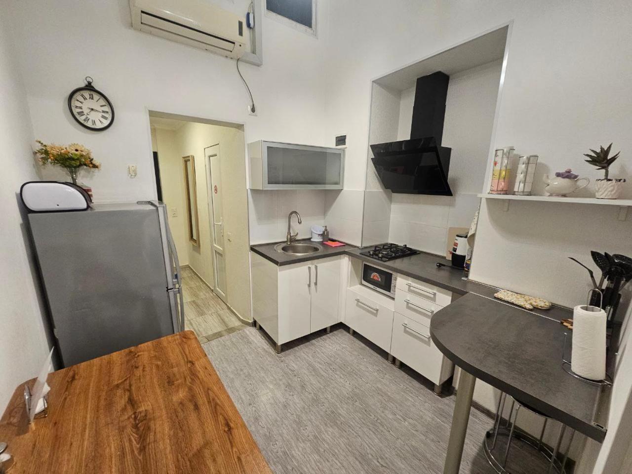 Cozy Apartment in Old Tbilisi view 5