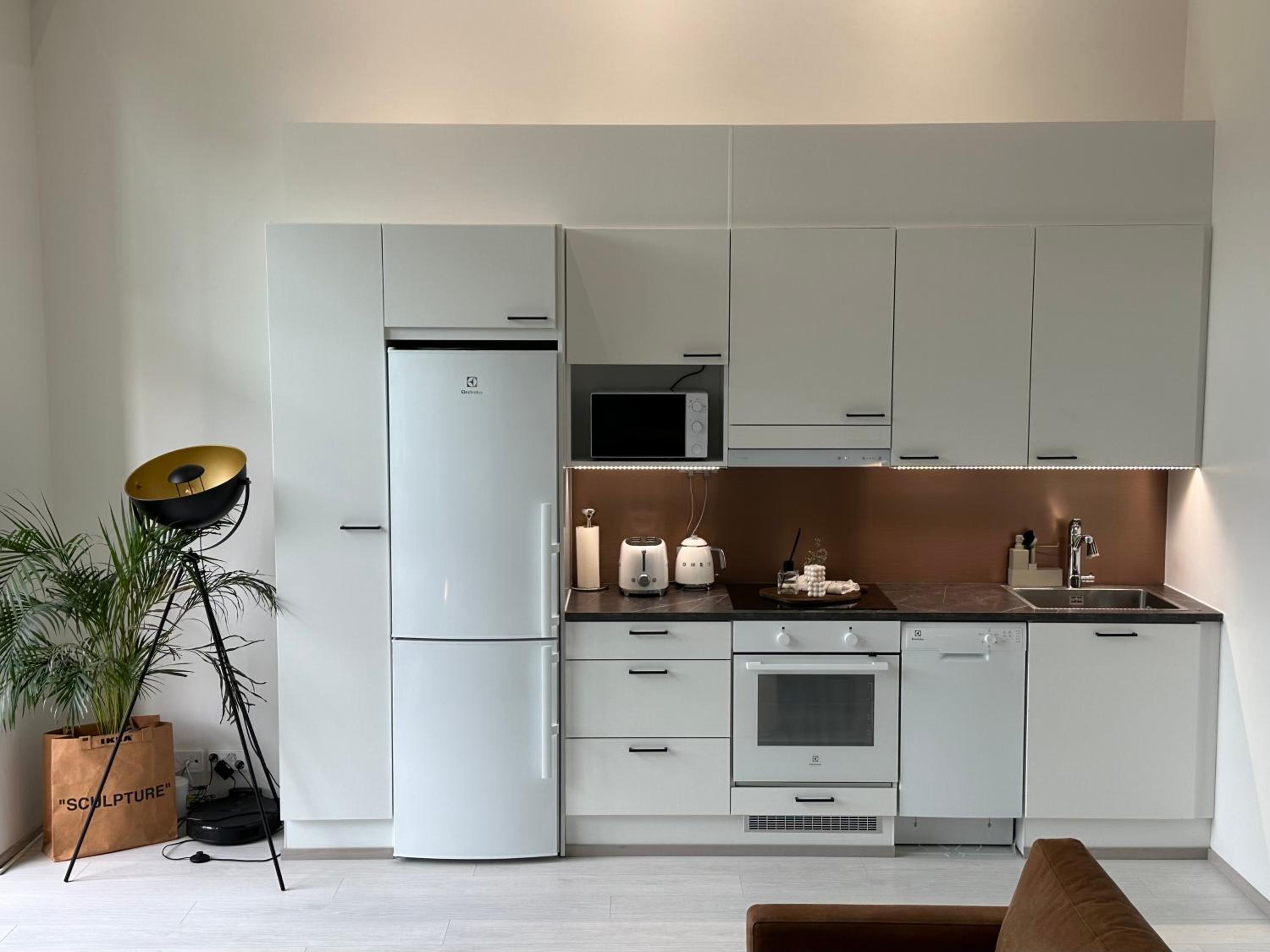 Spacious Design Loft near Metro