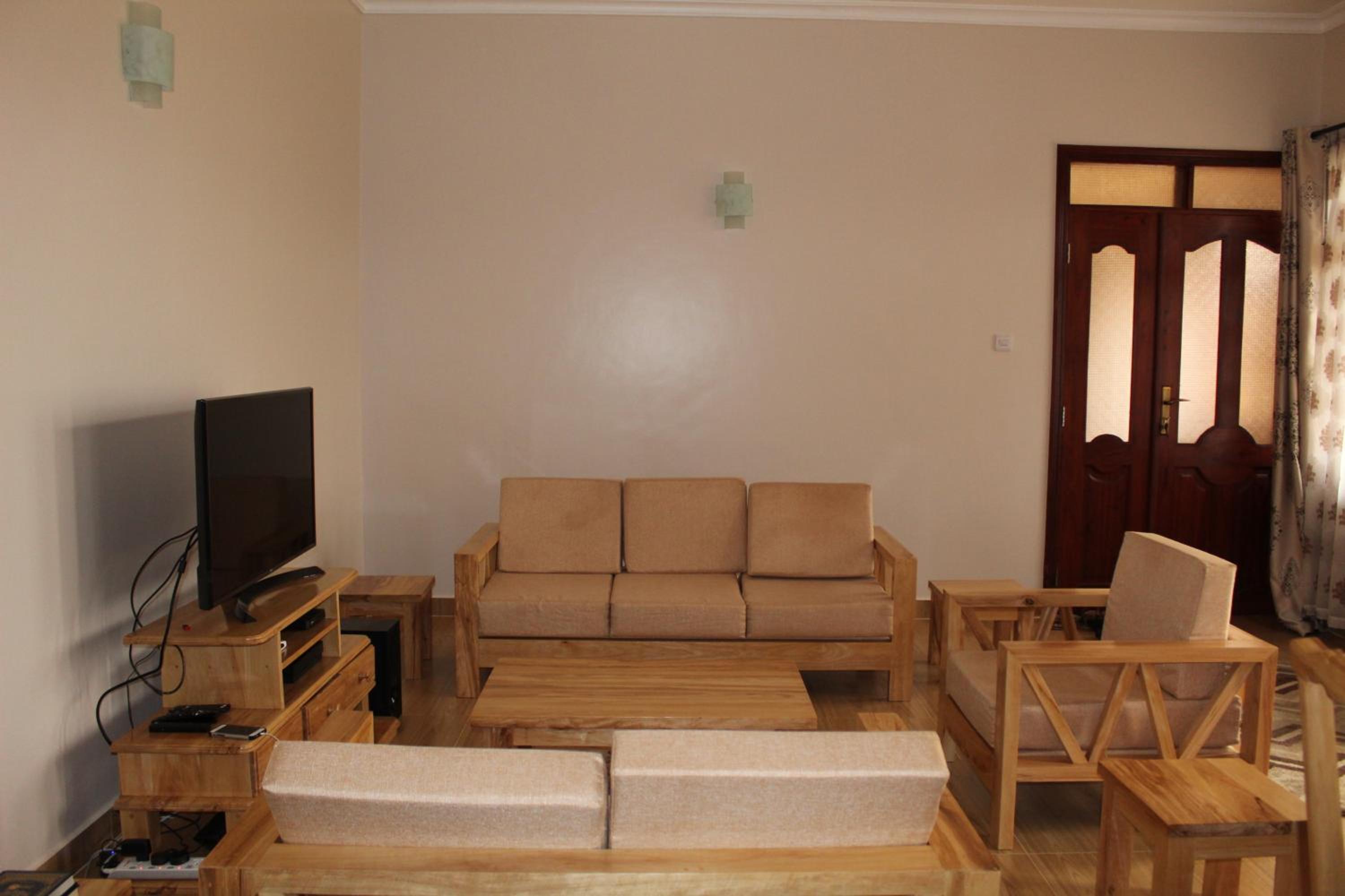 NAURA HOMESTAYS