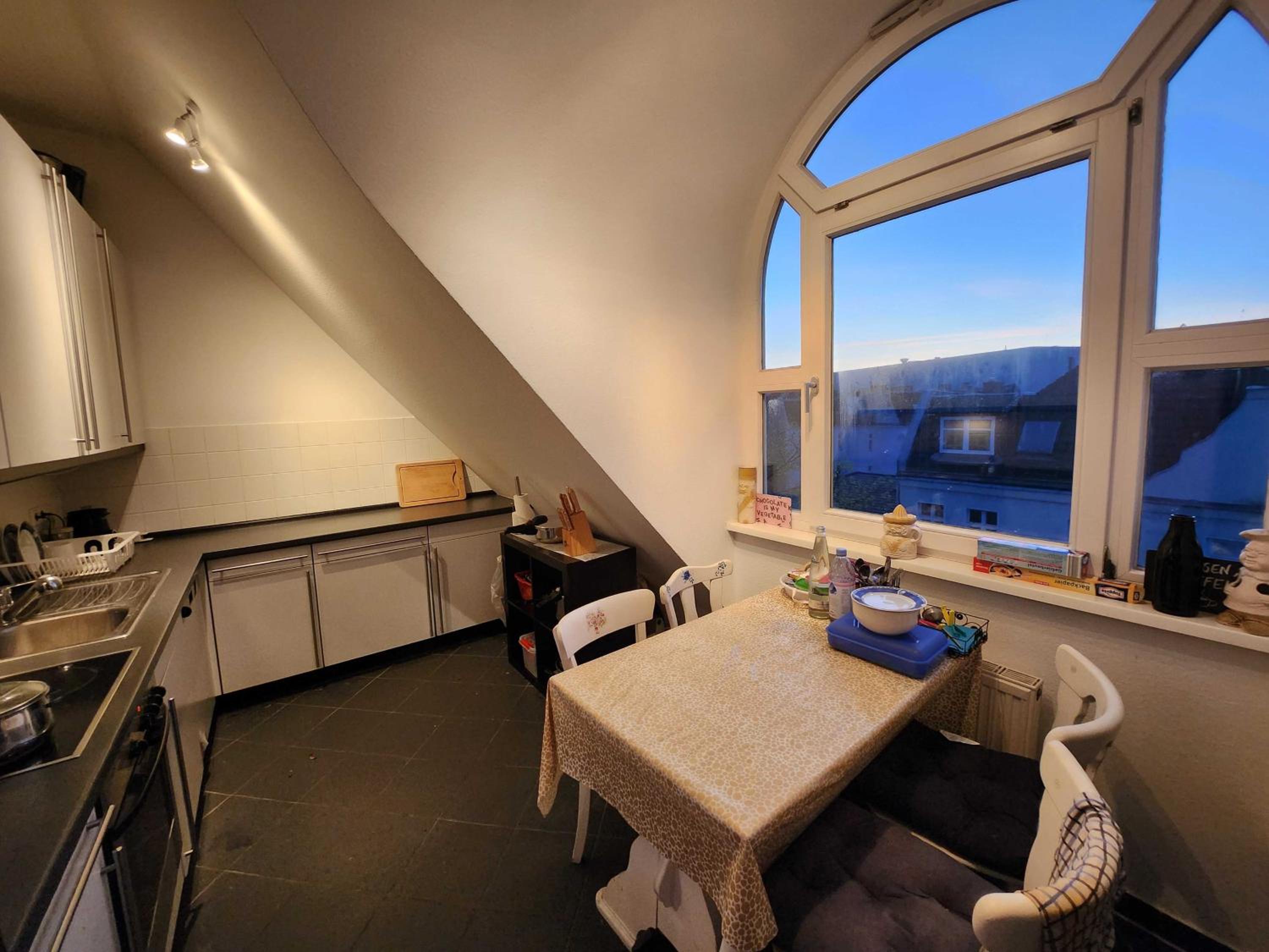One Private room available in a two room apartment in Tegel, Berlin