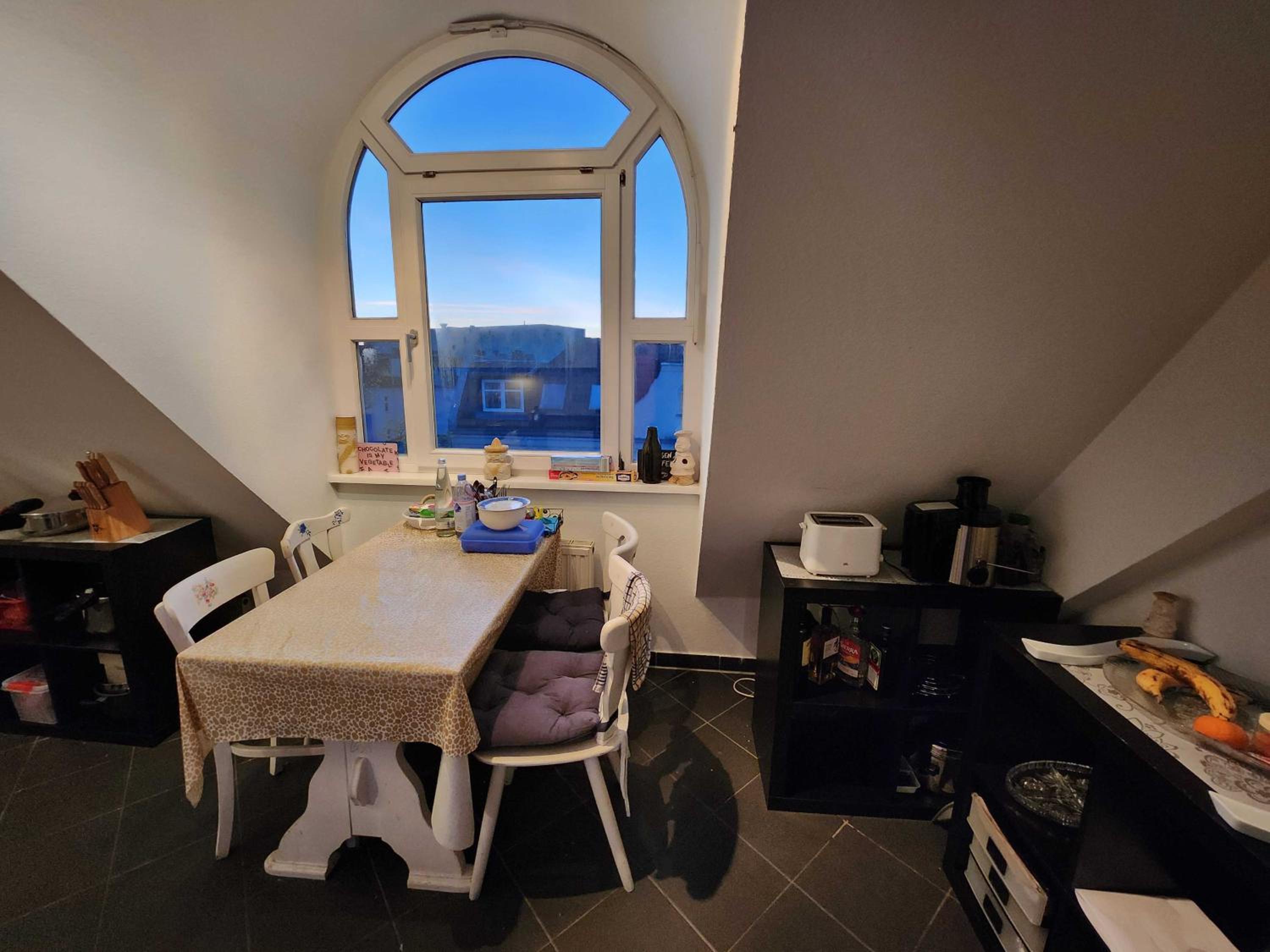 One Private room available in a two room apartment in Tegel, Berlin