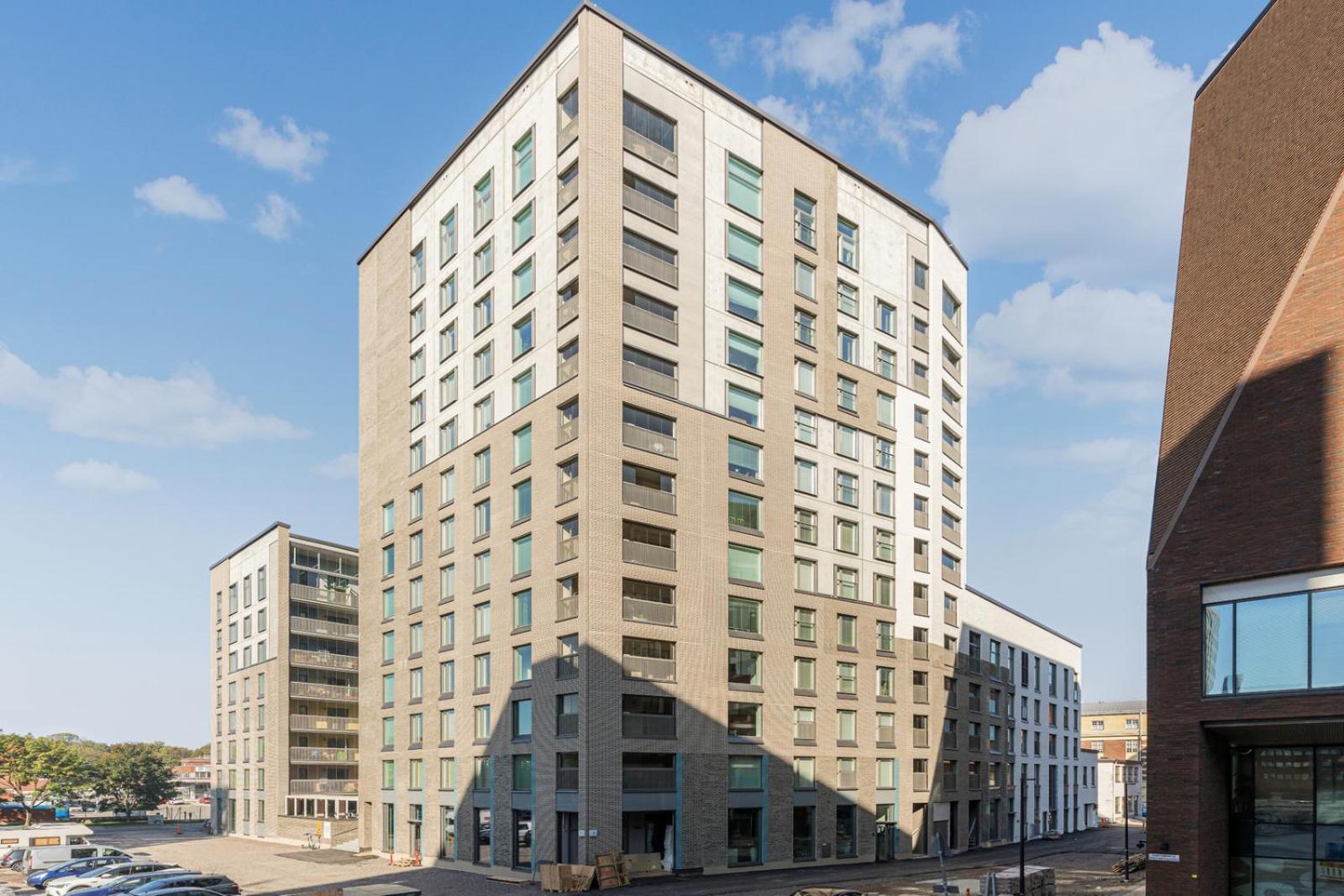 Spacious Design Loft near Metro