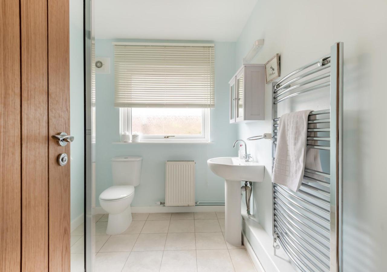 4 Bed in Swanage oc-wy617 view 2