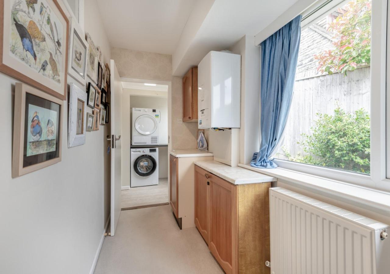 4 Bed in Swanage oc-wy617 view 4