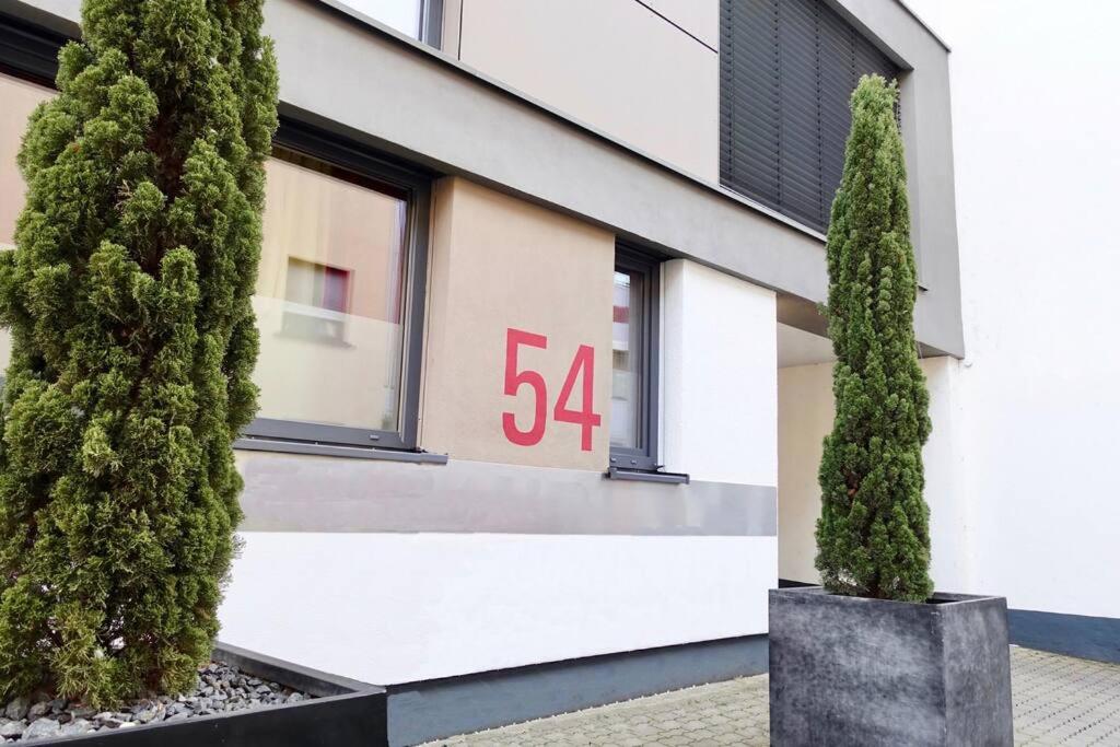 Stylisches Studio Apartment mit Balkon und privatem Stellplatz für bis zu 4 Personen nur wenige Minuten von der Innenstadt & Mosel entfernt