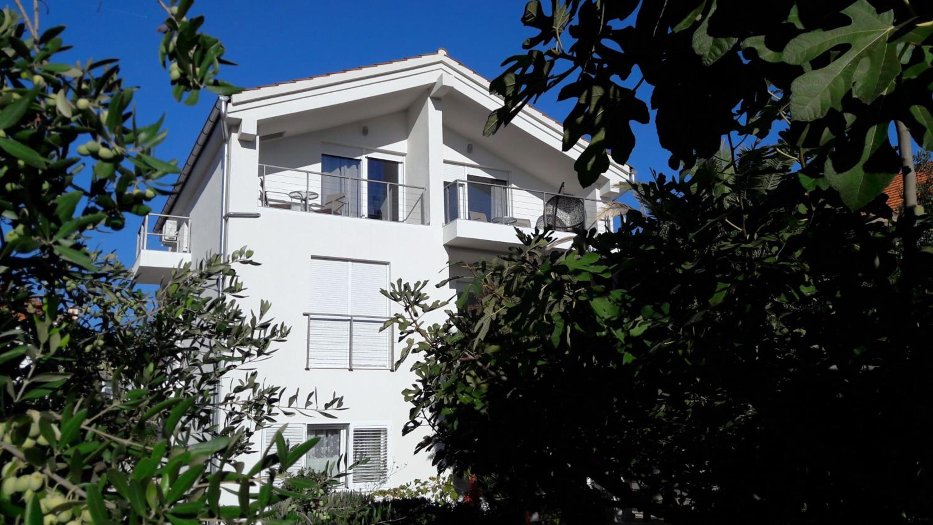 Boutique Apartments Refresh