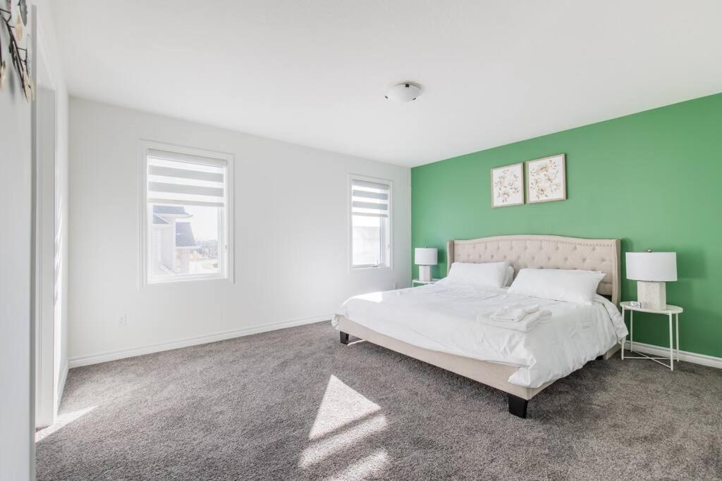 Comfortable Lux, Sleeps 10, PingPong, Movie Room