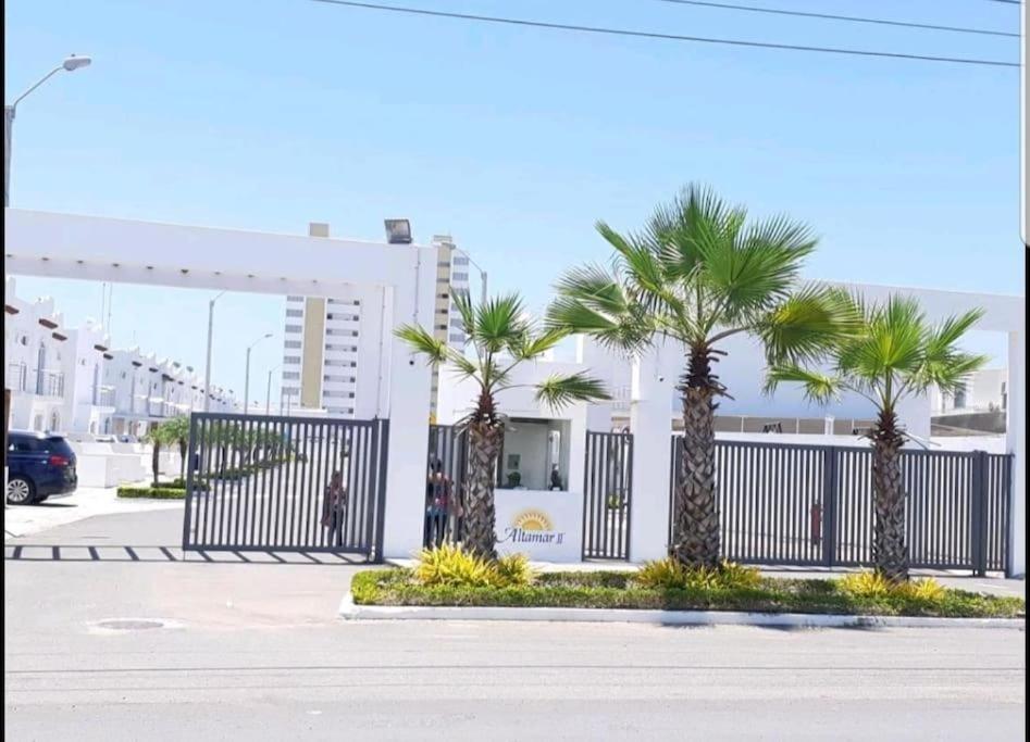 Ecusuites Playas House III Resort Altamar 45Min GYE view 2
