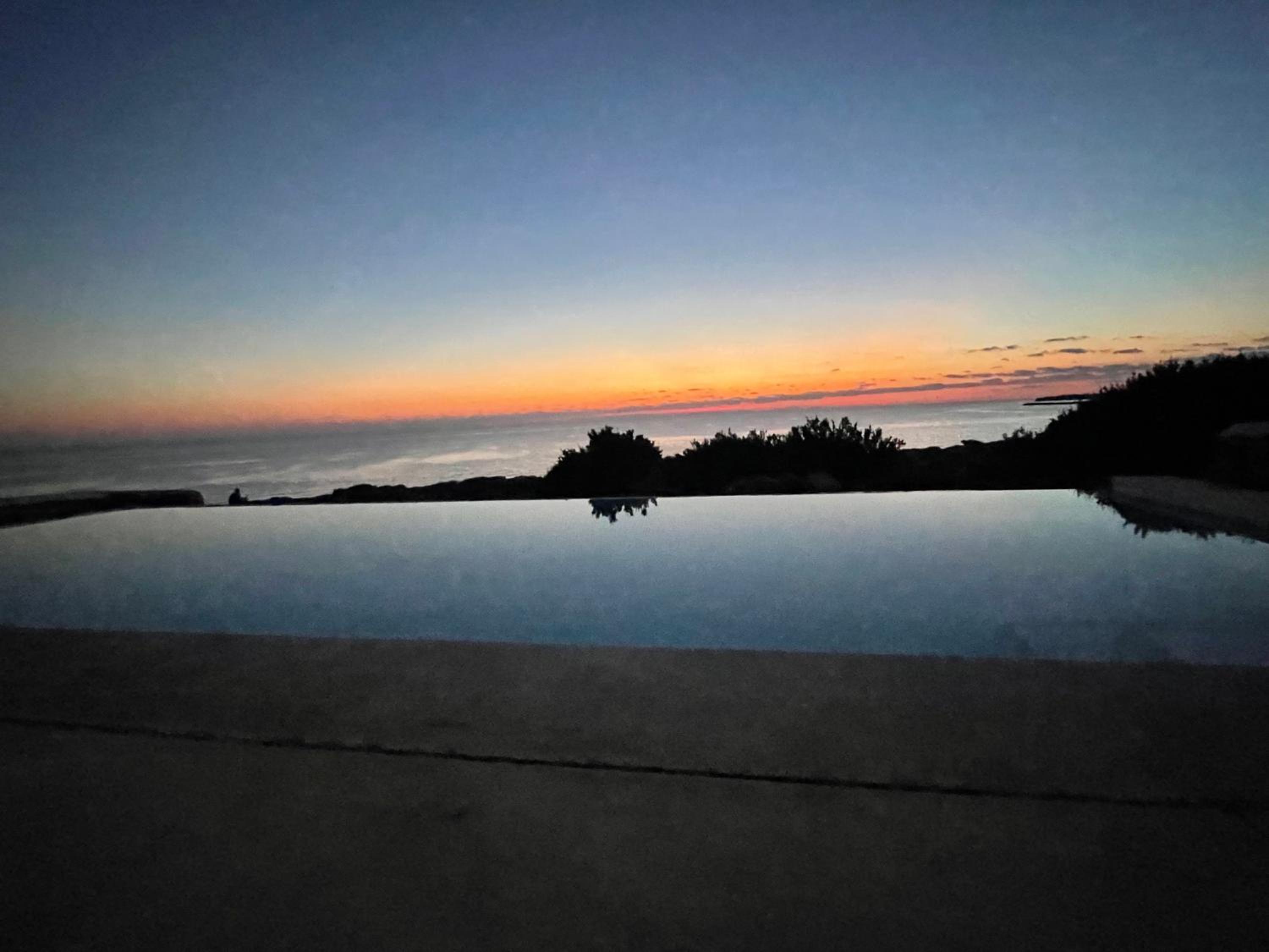 Binisamar Infinity Pool over the sea