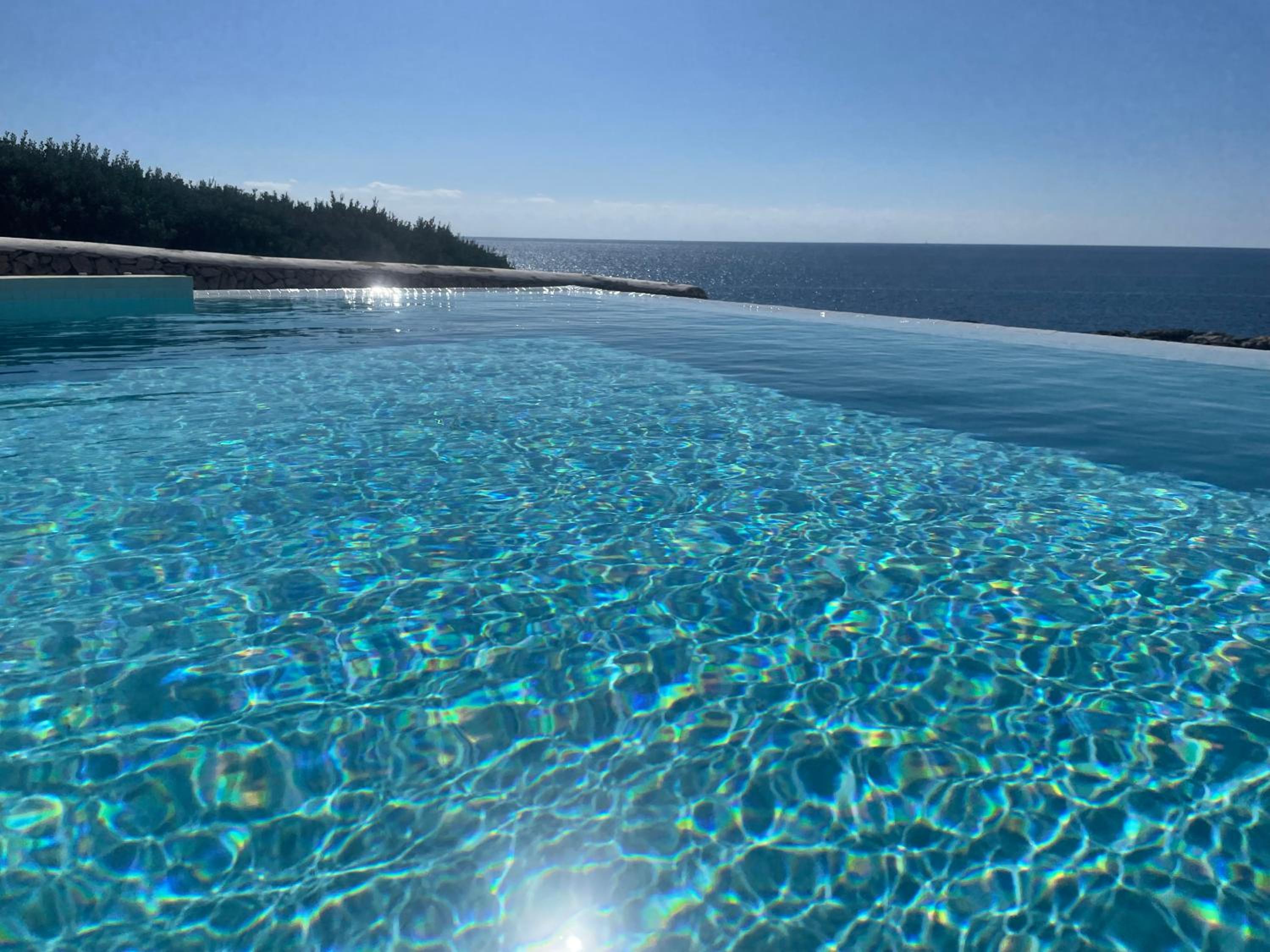 Binisamar Infinity Pool over the sea
