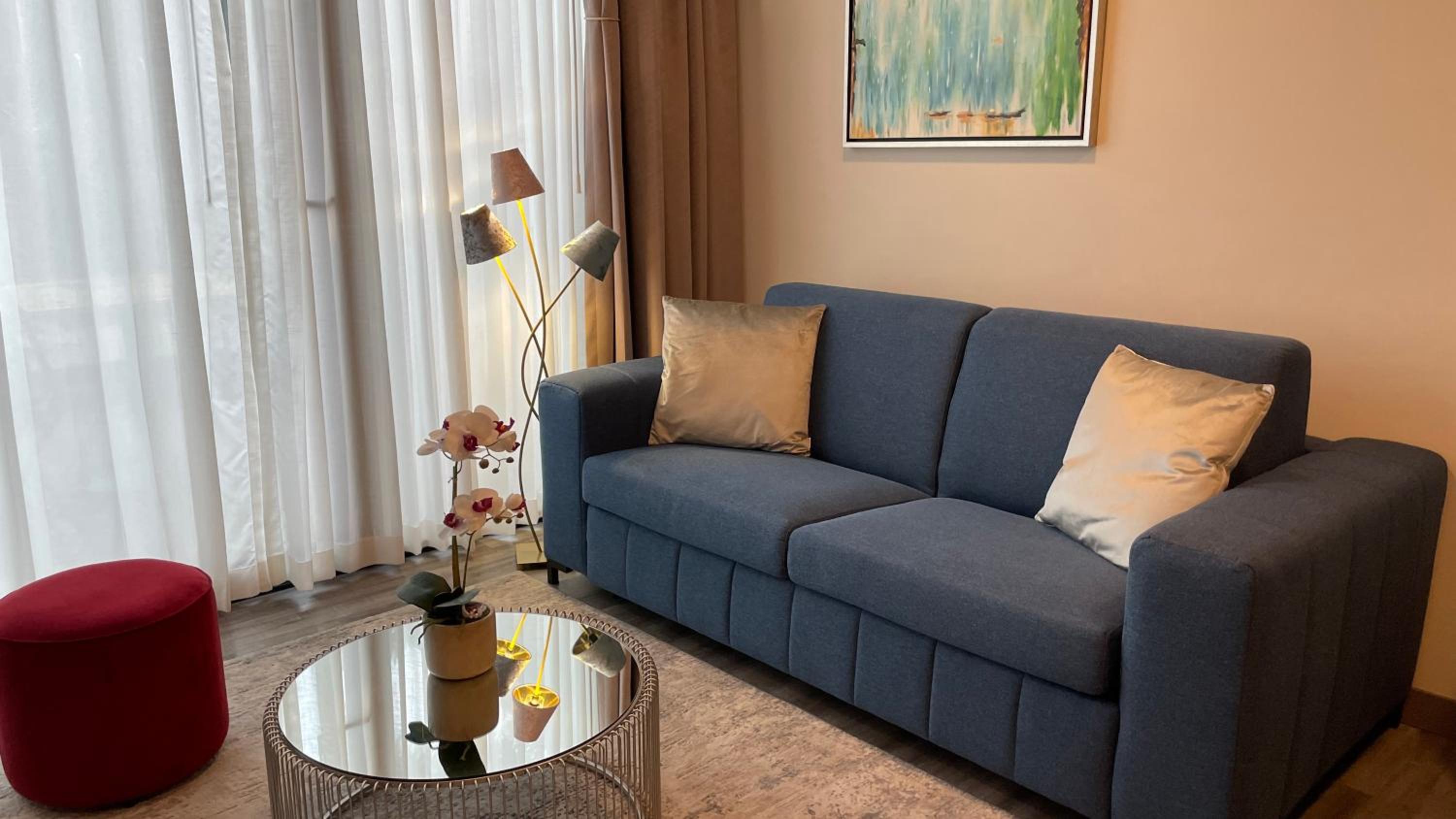 Cozy apartment with terrace, SJ Cosmopolitan Tower #402