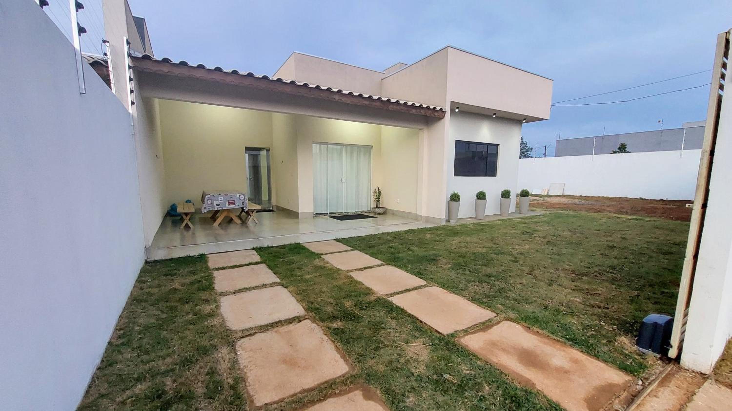 Bela casa nova na Chapada dos Guimarães