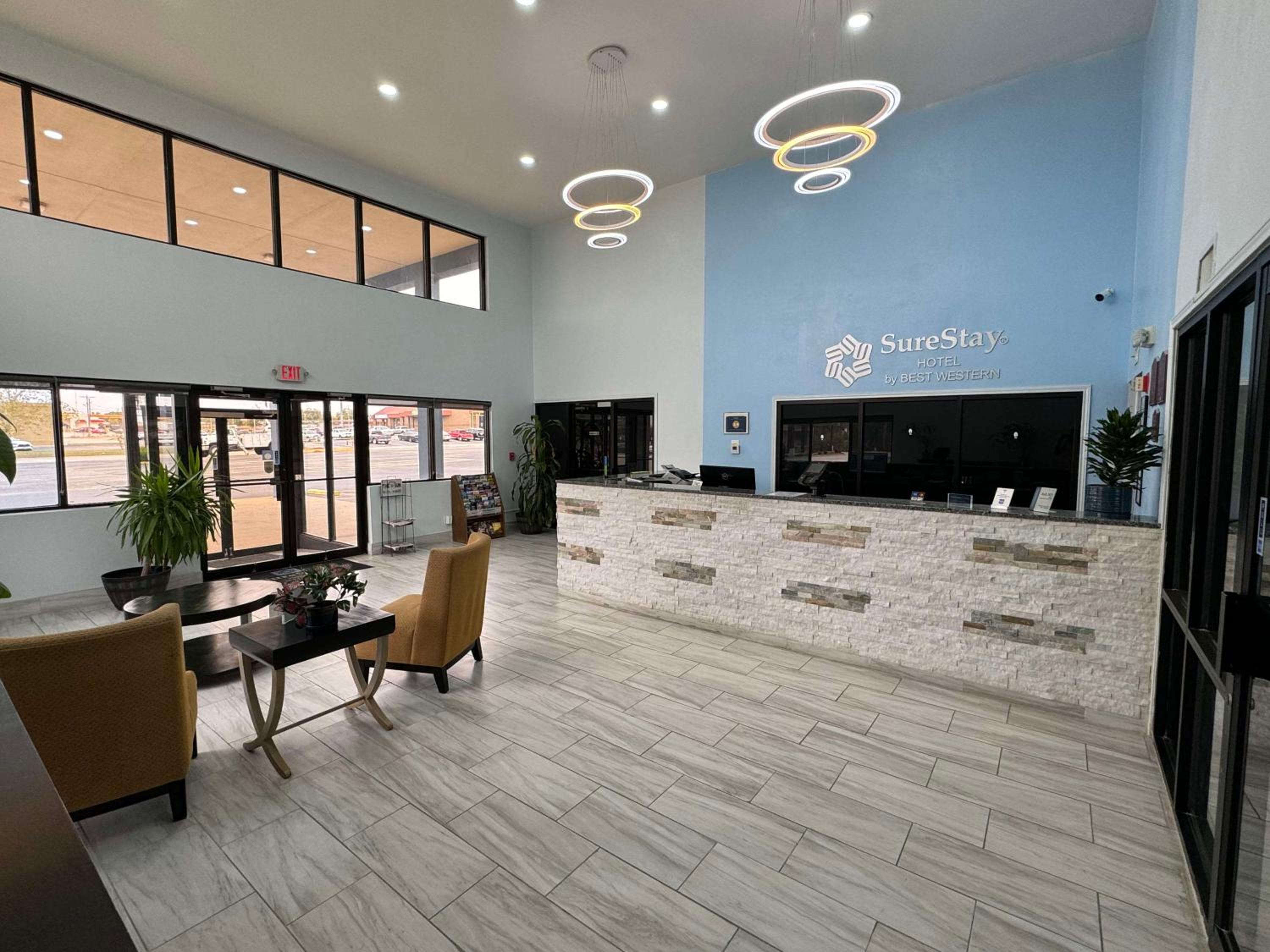 Childress Vacations - SureStay Hotel by Best Western Childress - Property Image 1