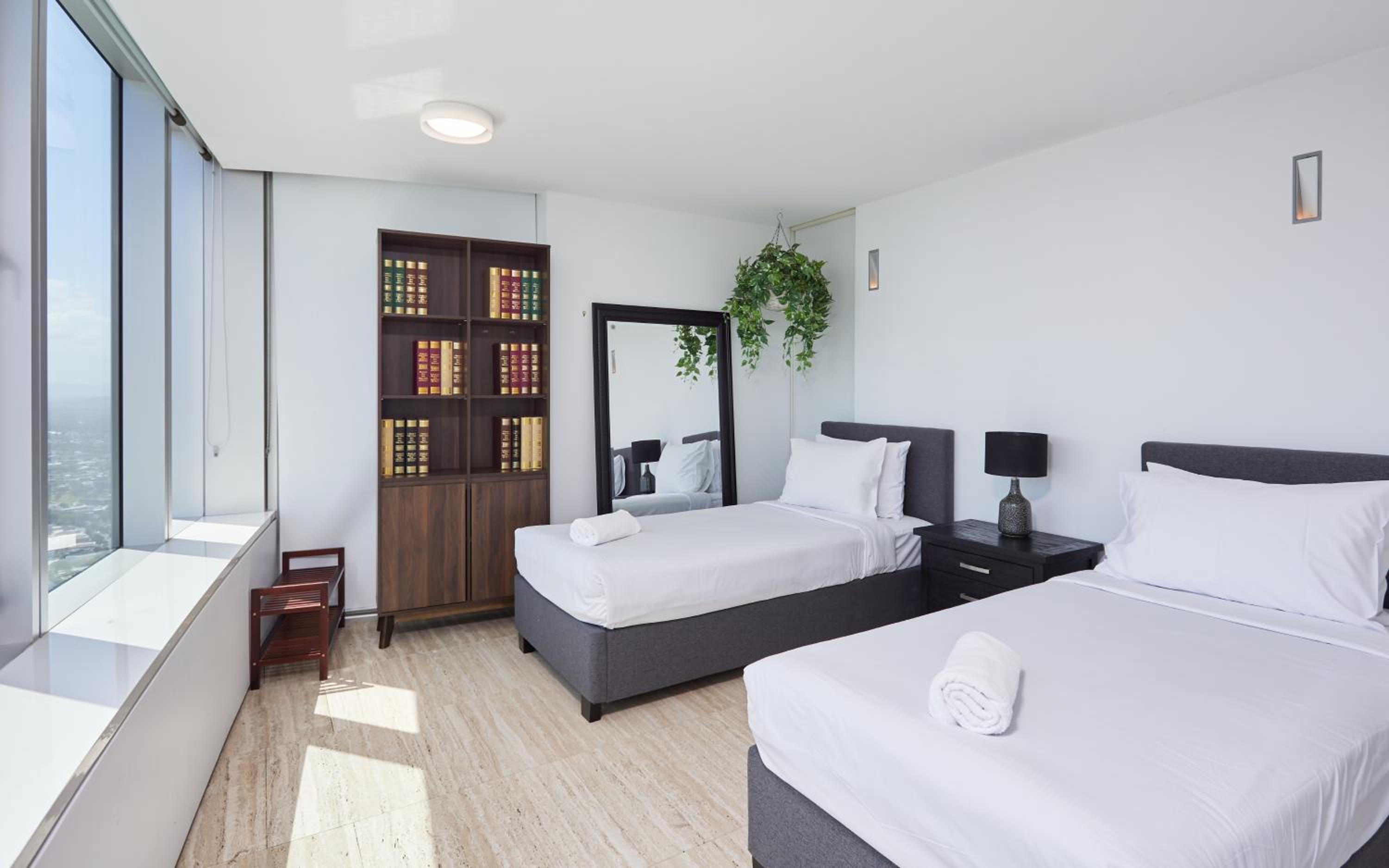 Serain Residences on 9 Hamilton Avenue