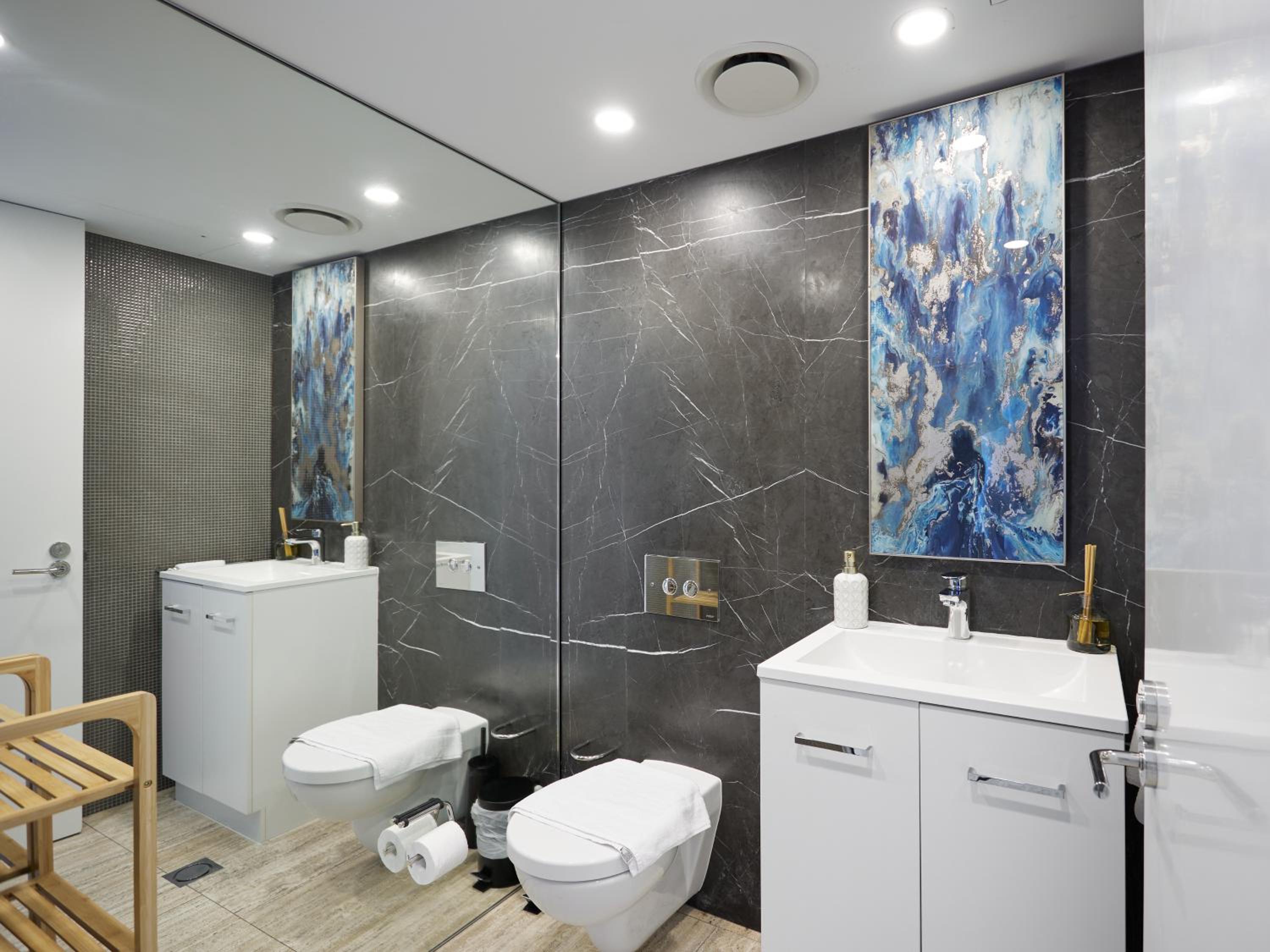 Serain Residences on 9 Hamilton Avenue