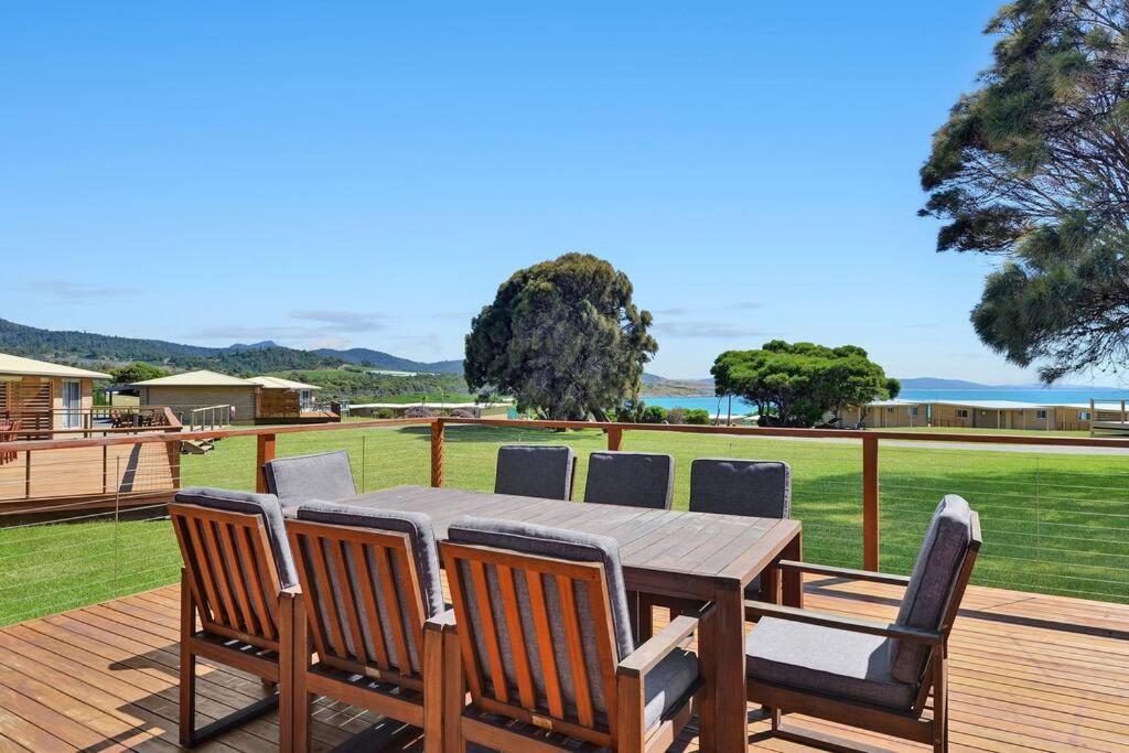 Sea View Villa - White Sands