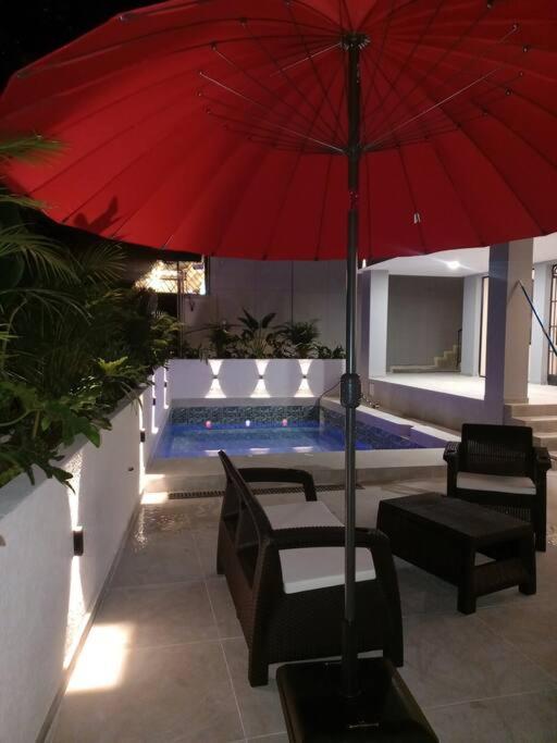 Luxurious Entire House with Private Pooll