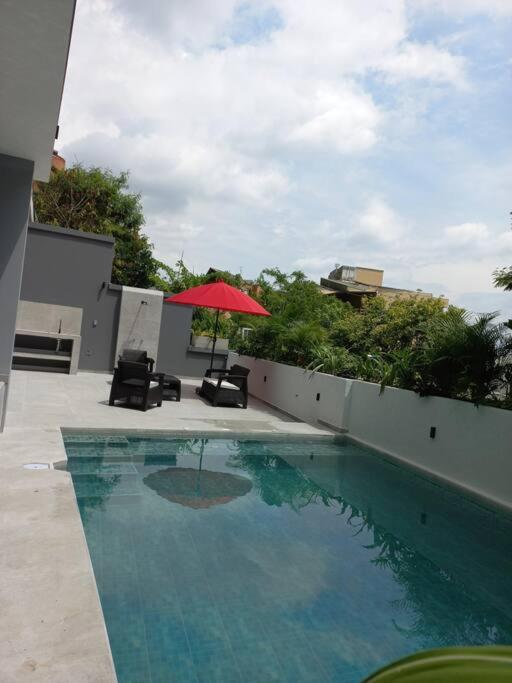 Luxurious Entire House with Private Pooll