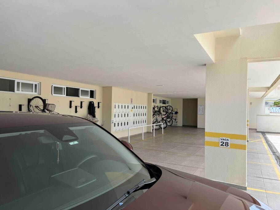 Ap Top Canasvieiras 01 - Apartamento em Canasvieiras com piscina e 2 garagens