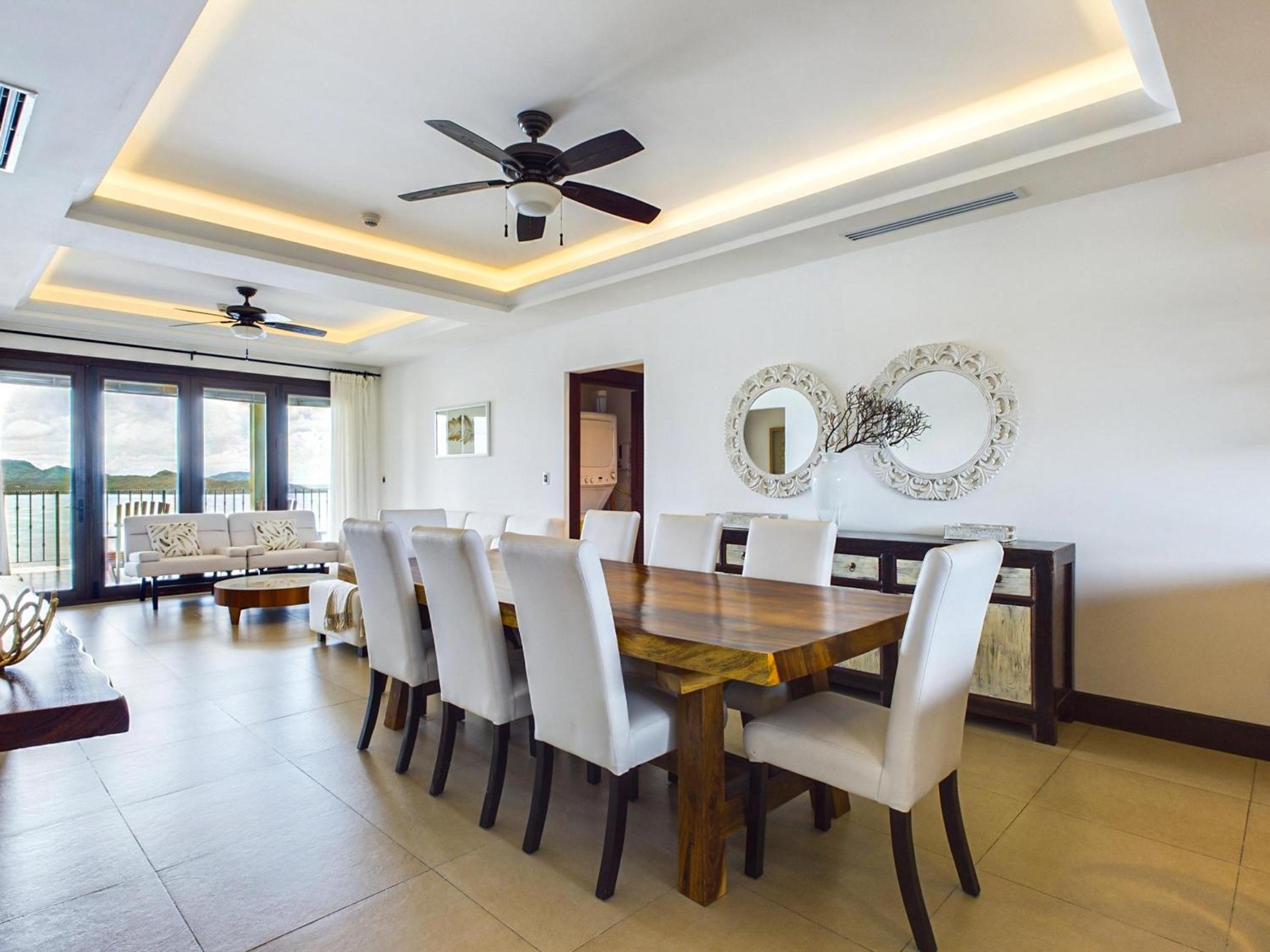 360 Splendor 309-Ocean View Residence-Breakfast Included!