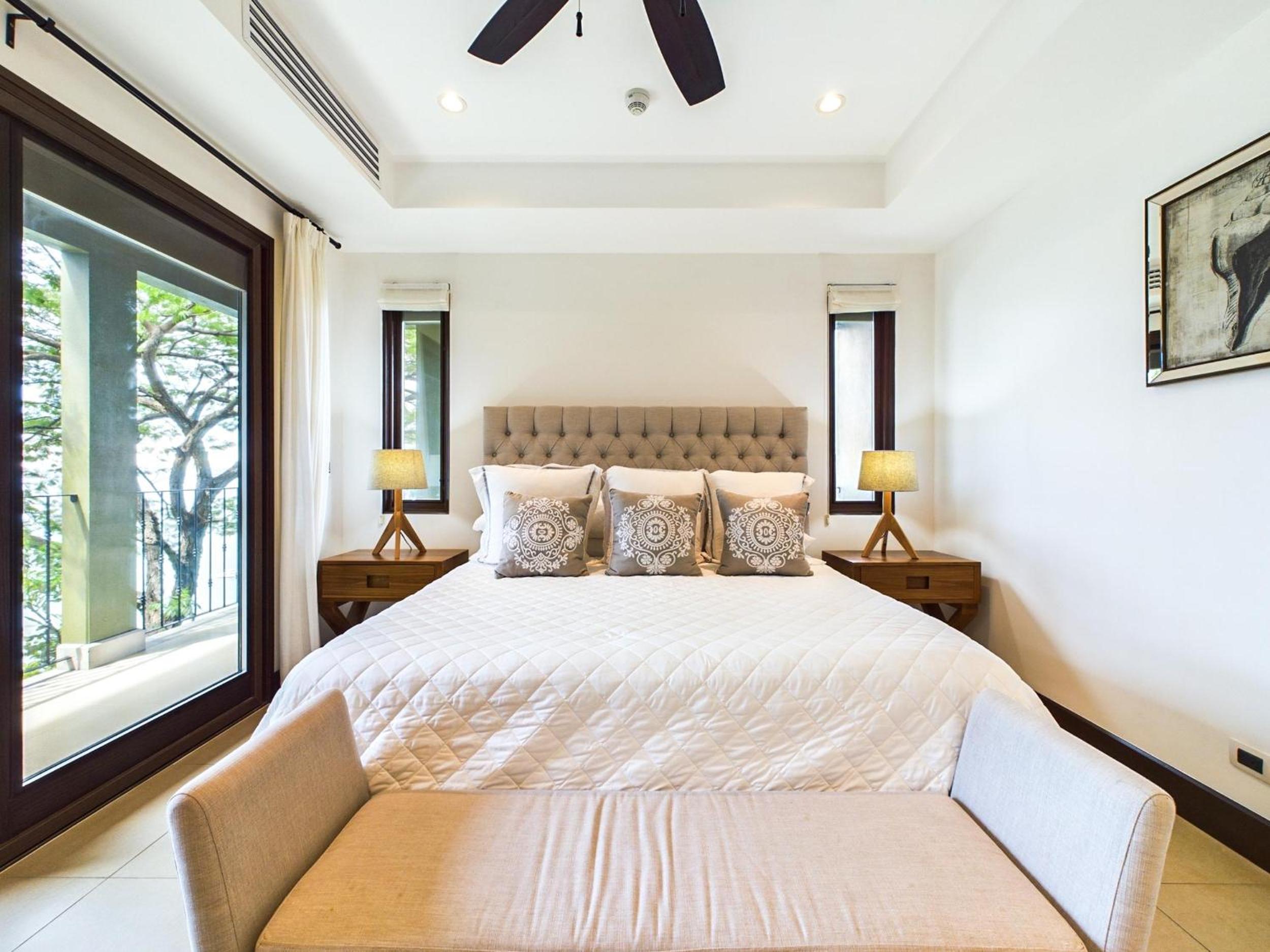 360 Splendor 309-Ocean View Residence-Breakfast Included!