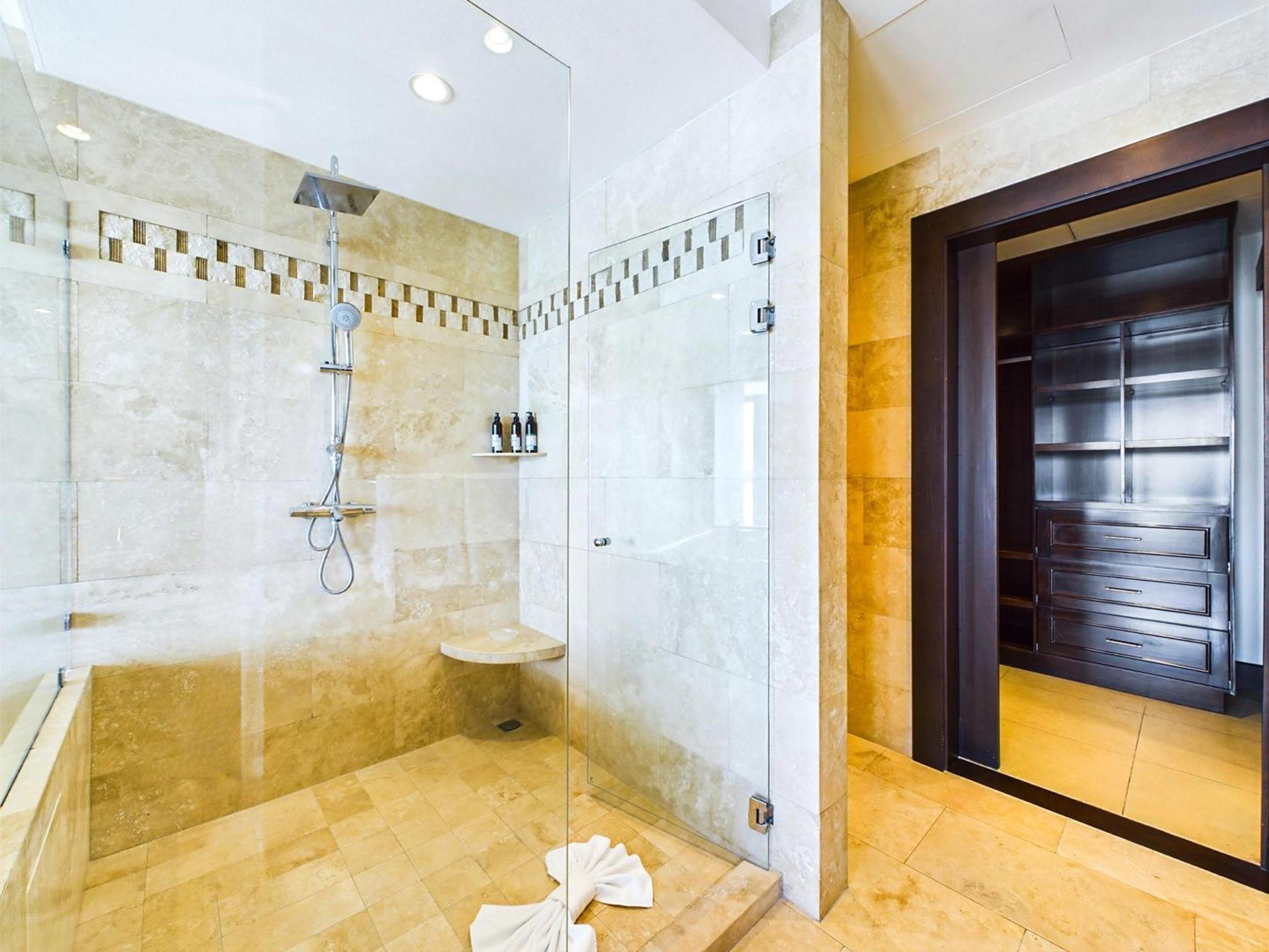 360 Splendor 309-Ocean View Residence-Breakfast Included!