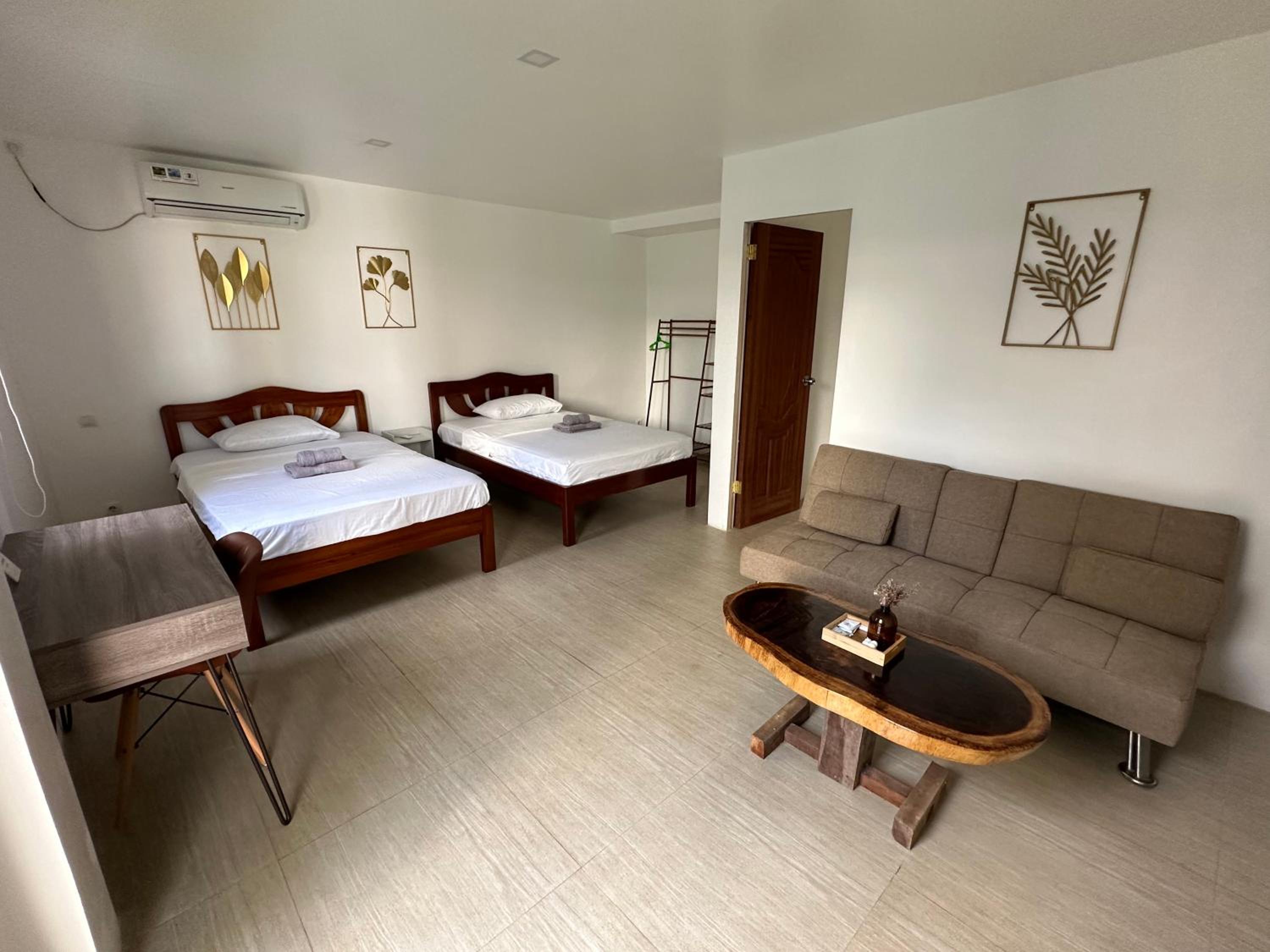 Kasamigos Guesthouse with Fast Internet