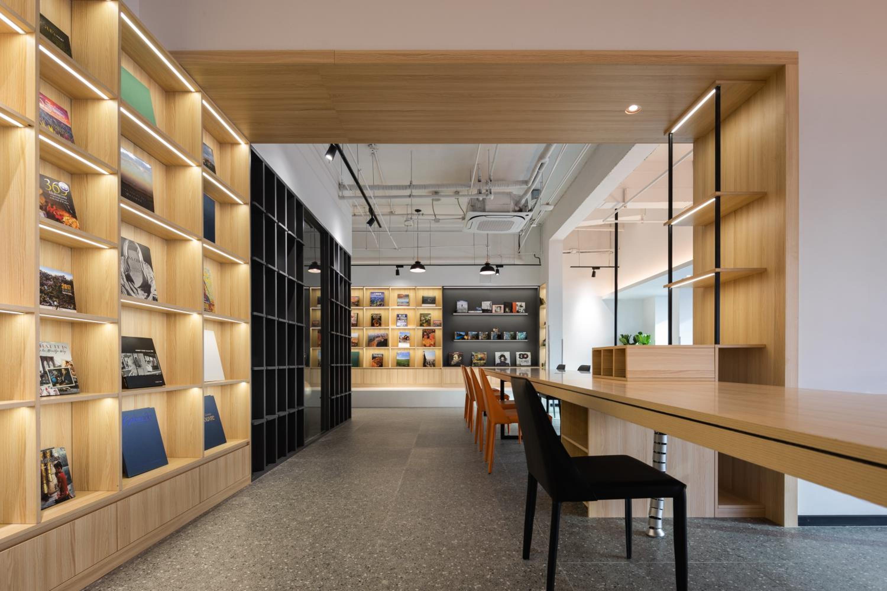 Hangzhou Desti Youth Hostel West Lake-24H Reception& English Service& Cafe& Bar& Luggage Storage& Large Public Area