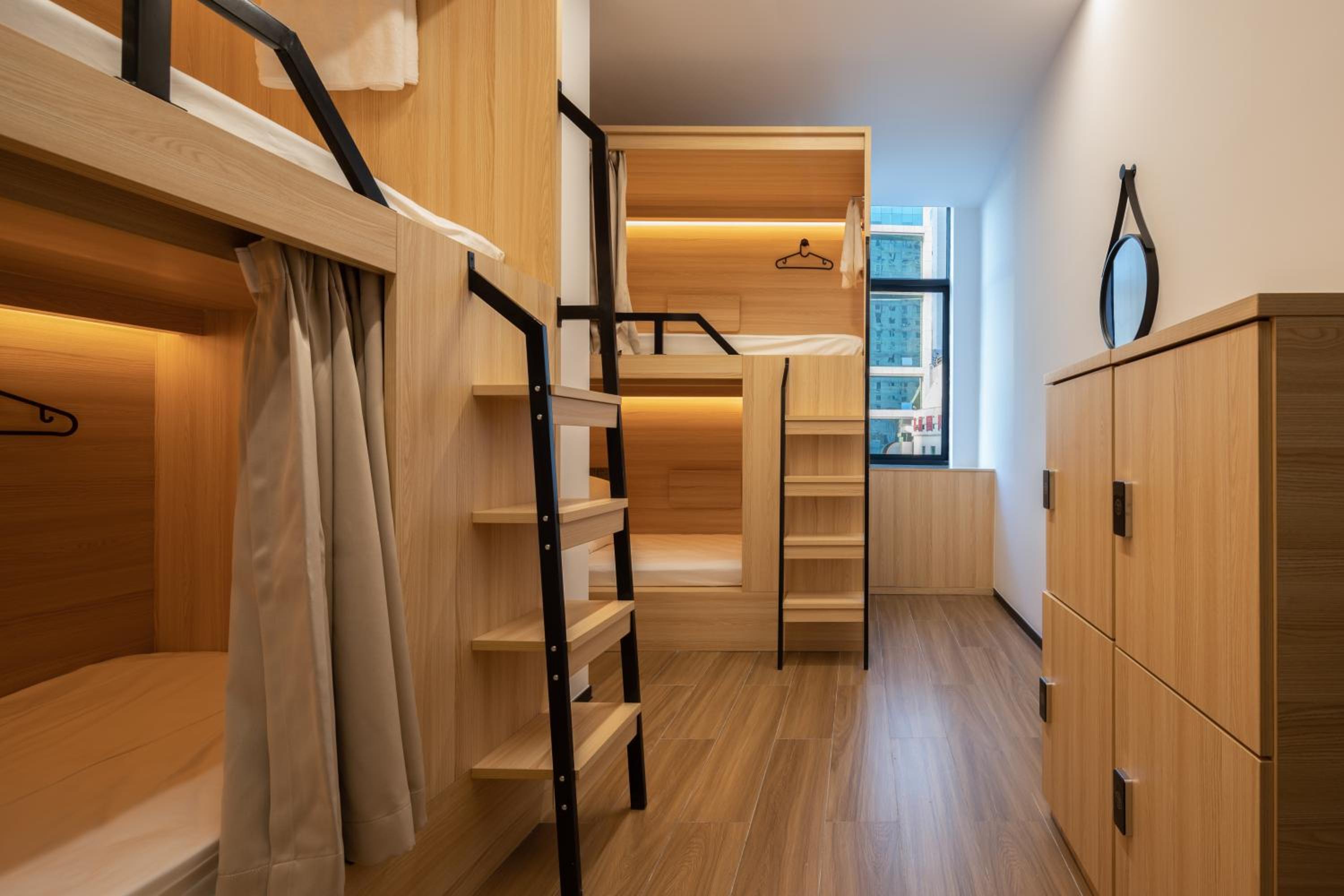 Hangzhou Desti Youth Hostel West Lake-24H Reception& English Service& Cafe& Bar& Luggage Storage& Large Public Area