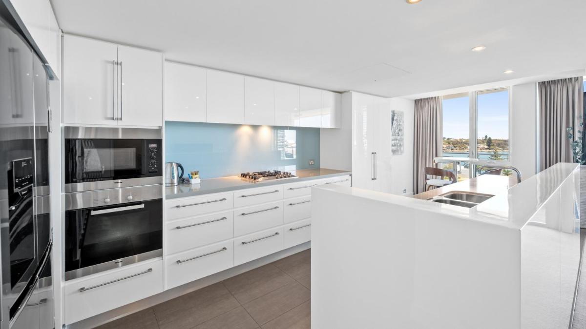 Bayview 608