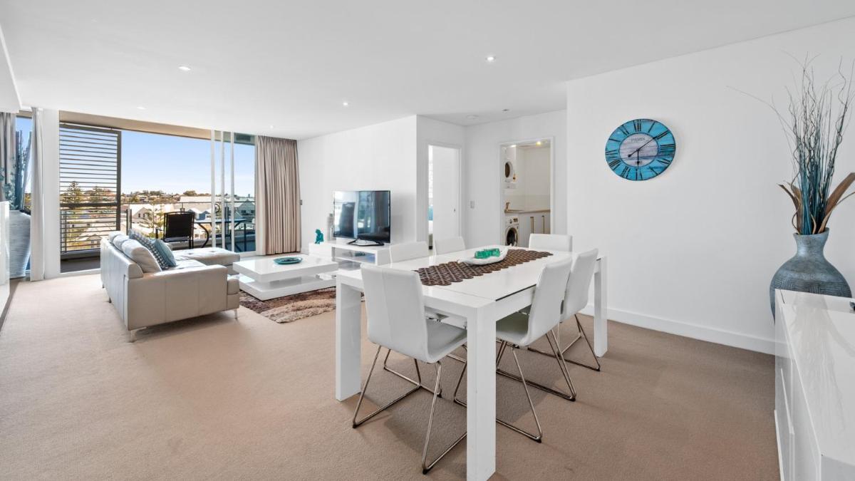 Bayview 608