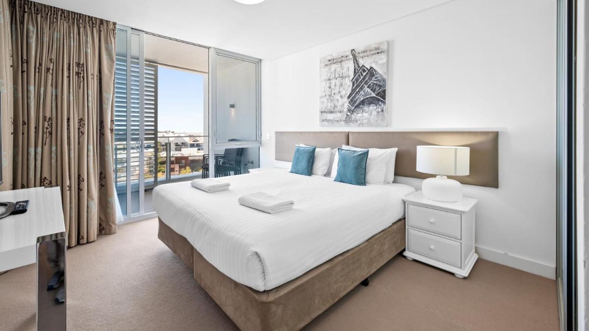 Bayview 608