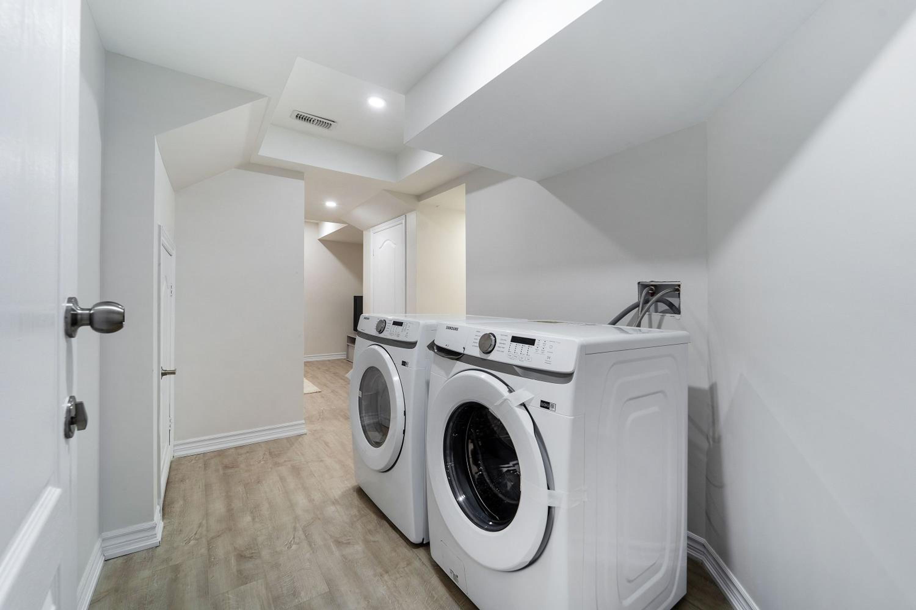 Condo style Basement Apartment