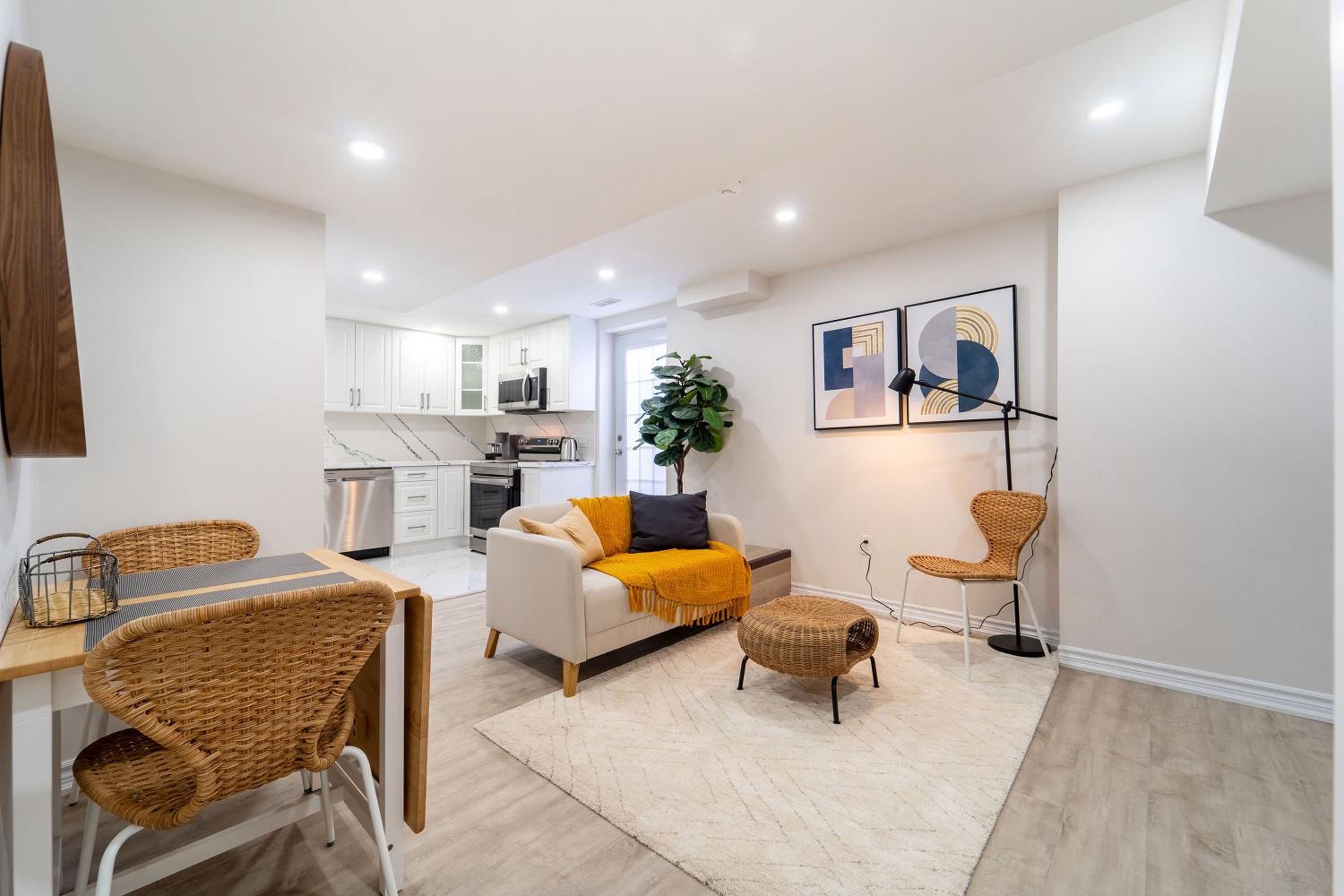 Condo style Basement Apartment