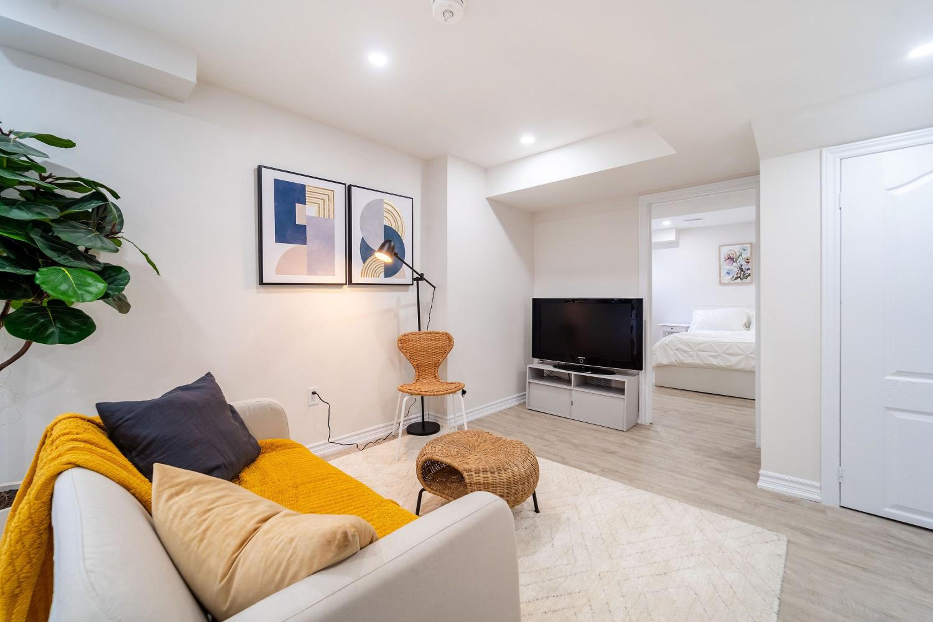 Condo style Basement Apartment