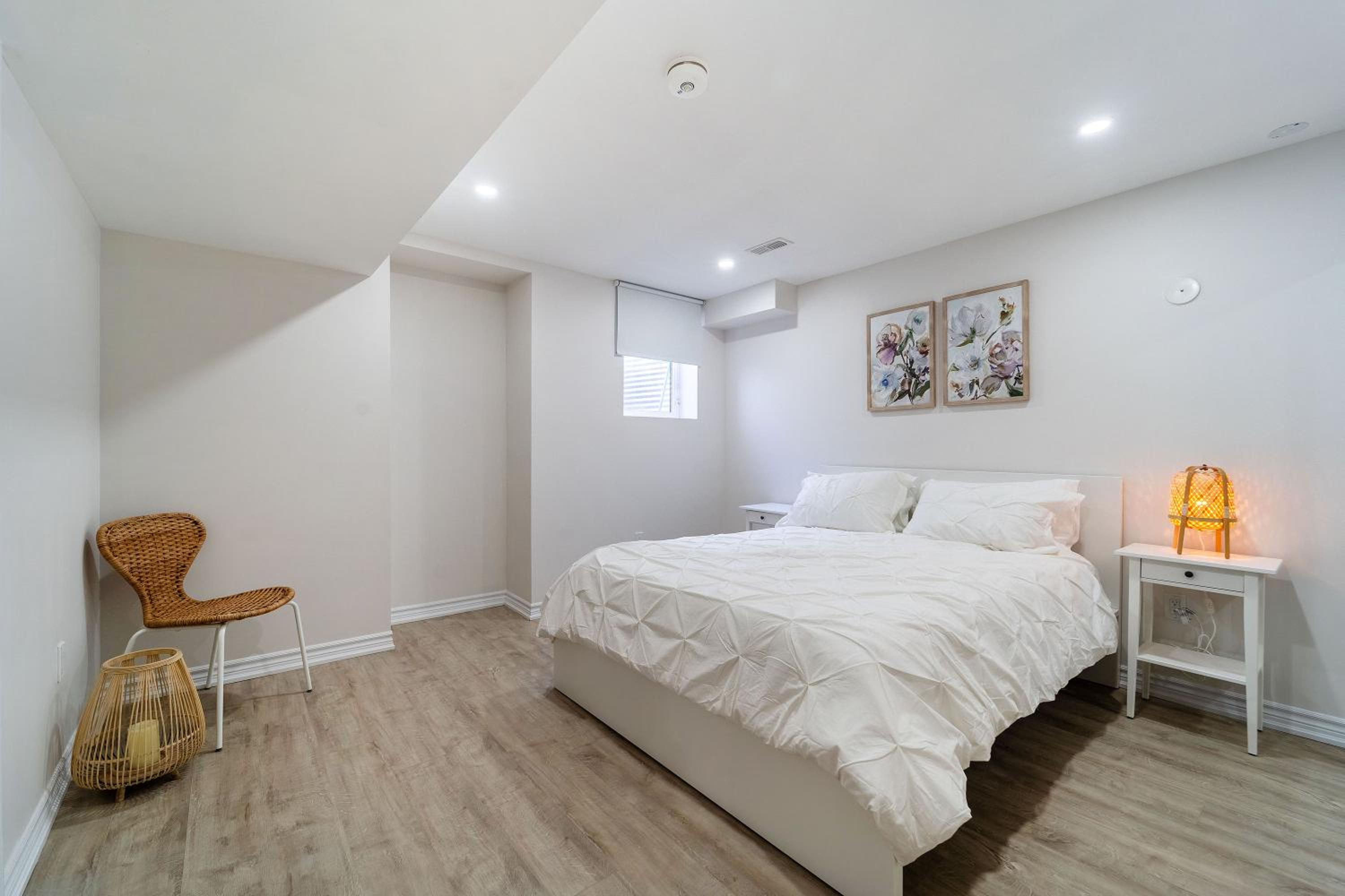 Condo style Basement Apartment