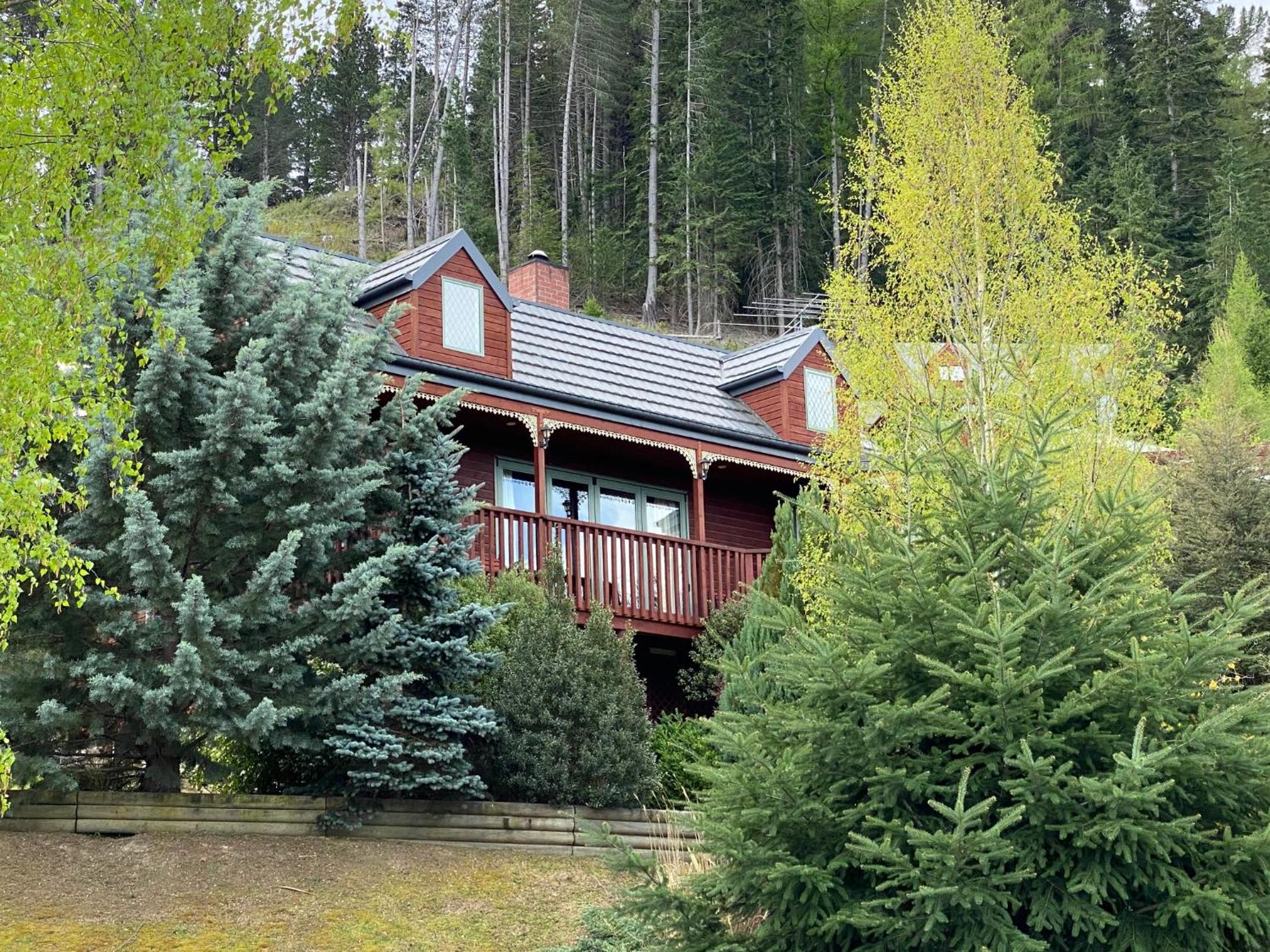 16 Oregon Heights view 3