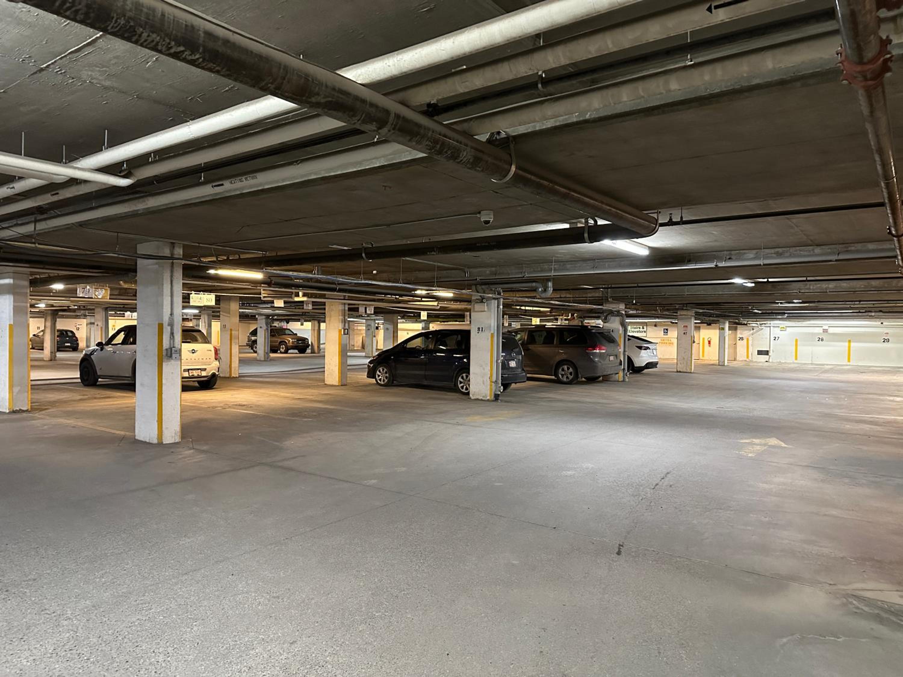 W118 NEW! Central Canmore- Light Industrial Hotel Room