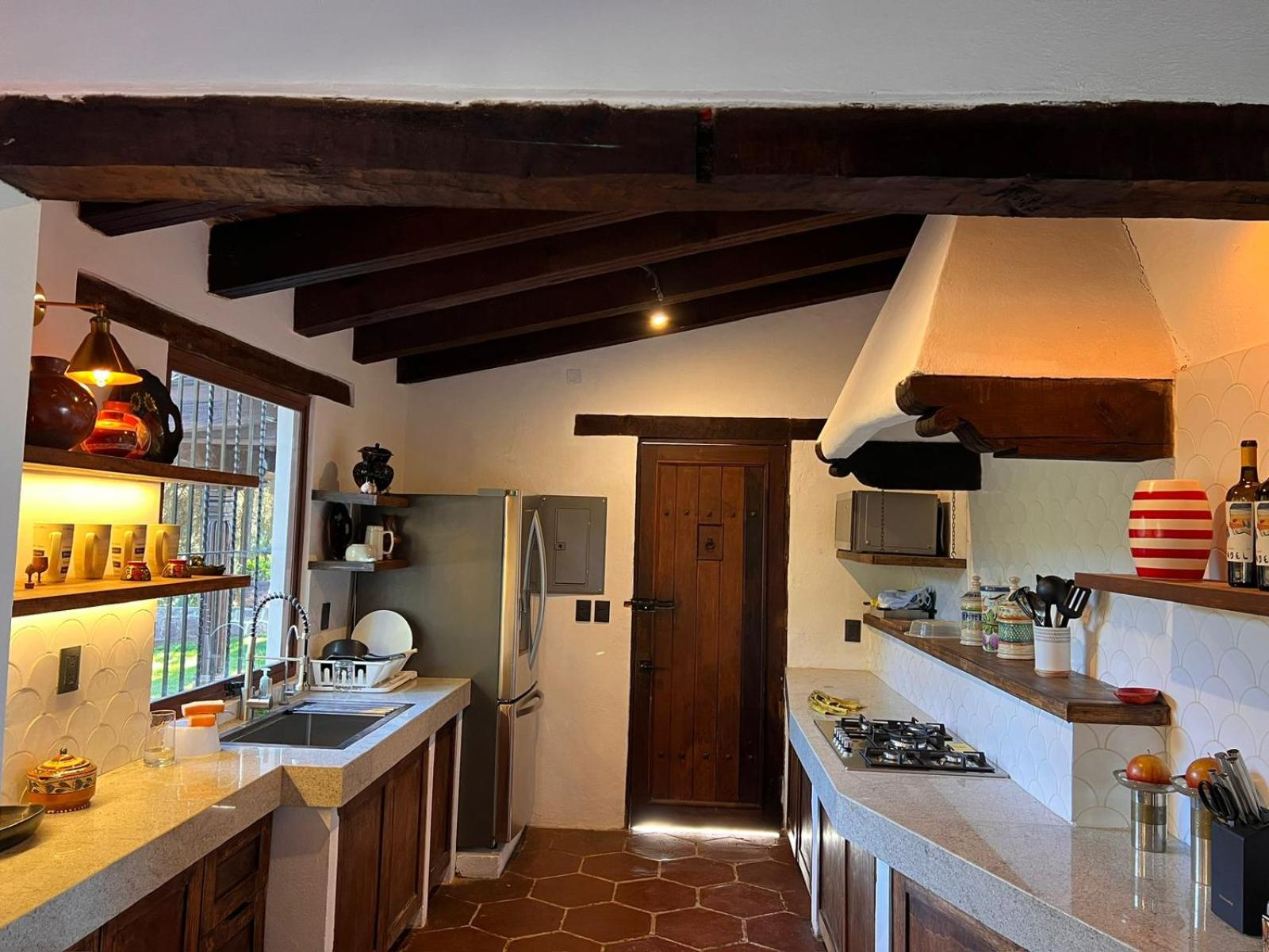 Villa del Lago - Property Image 2