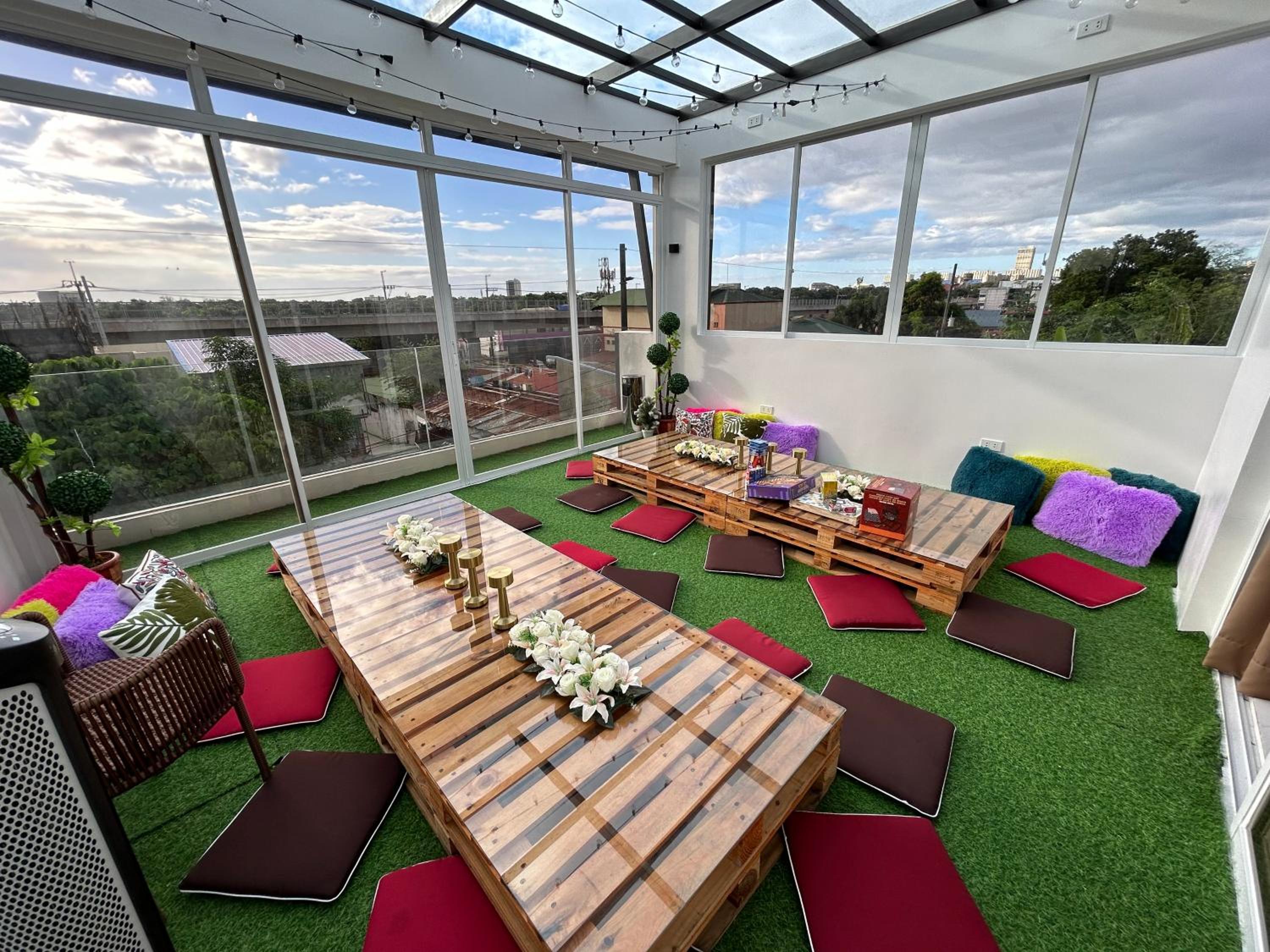 lounge