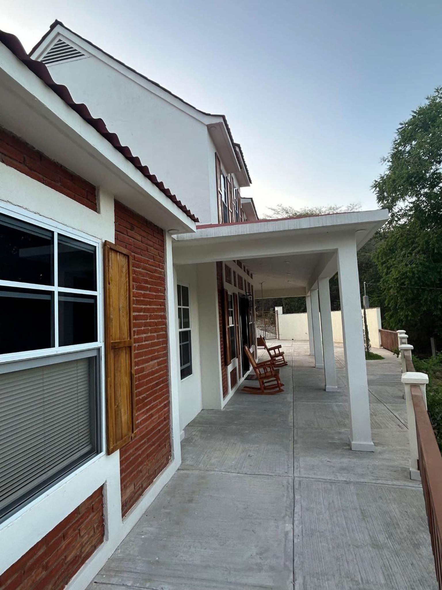 Casa la CEIBA