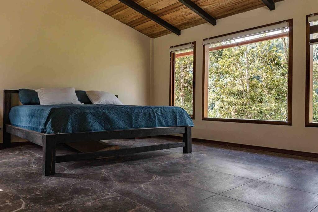Riverside Cabin in Cumandá, near Baños, Ecuador view 3