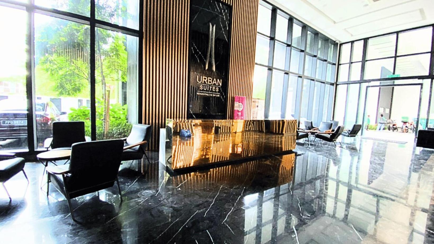 DeLuma-Urban Suites photo 7